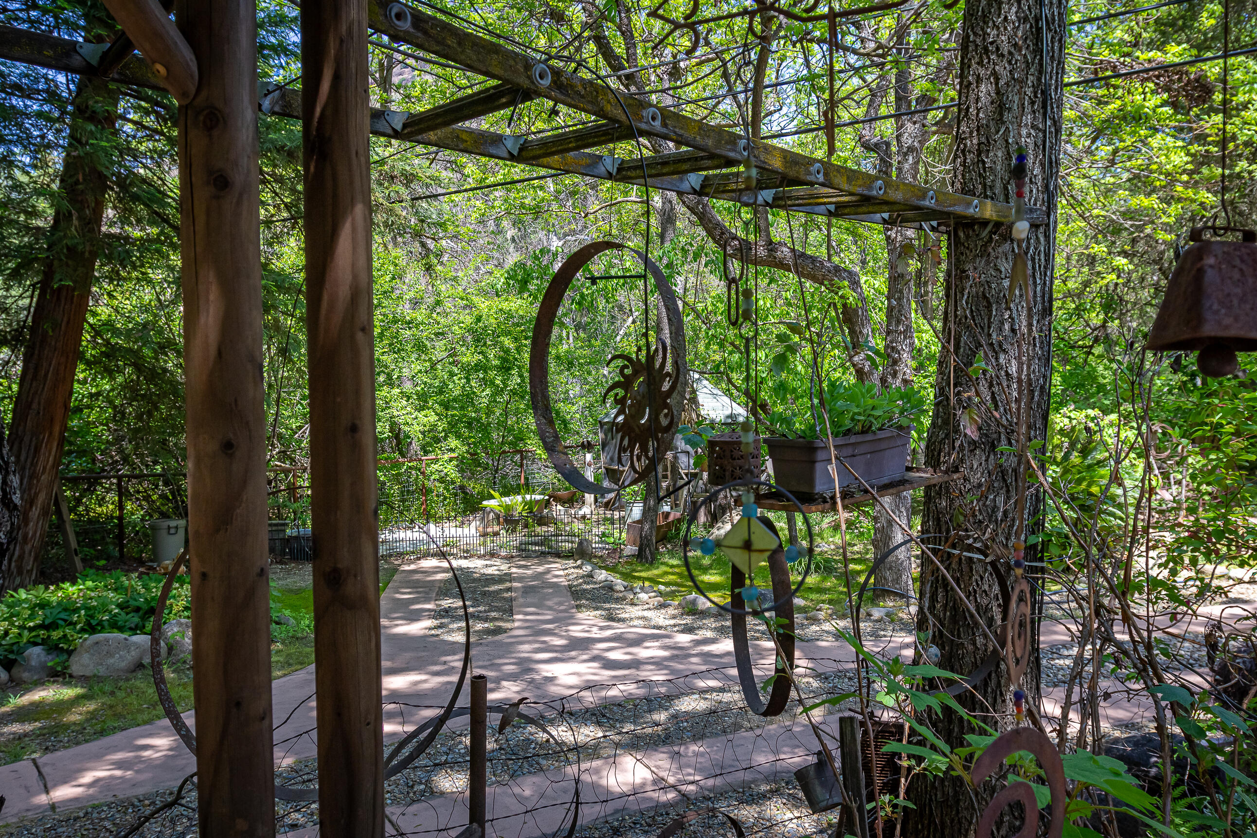 43195 S Fork Dr, Three Rivers, CA 93271