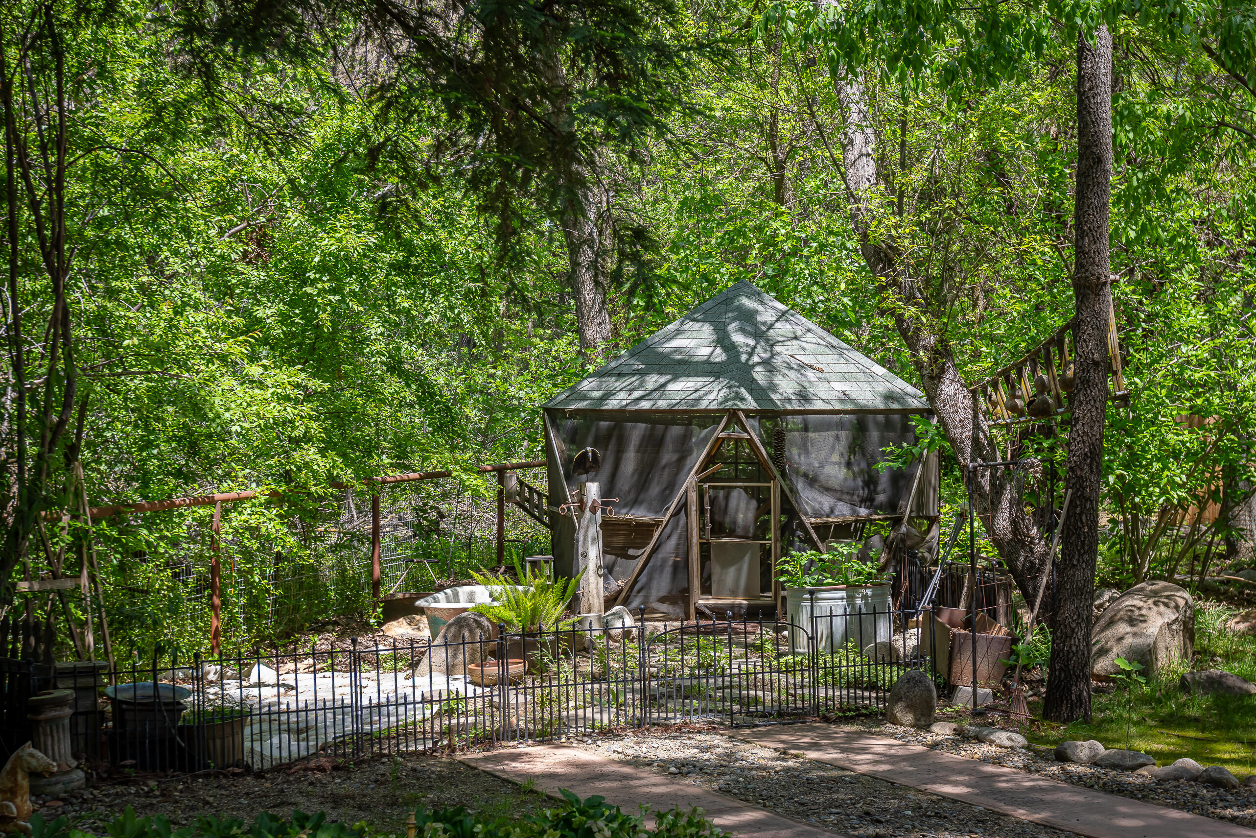 43195 S Fork Dr, Three Rivers, CA 93271