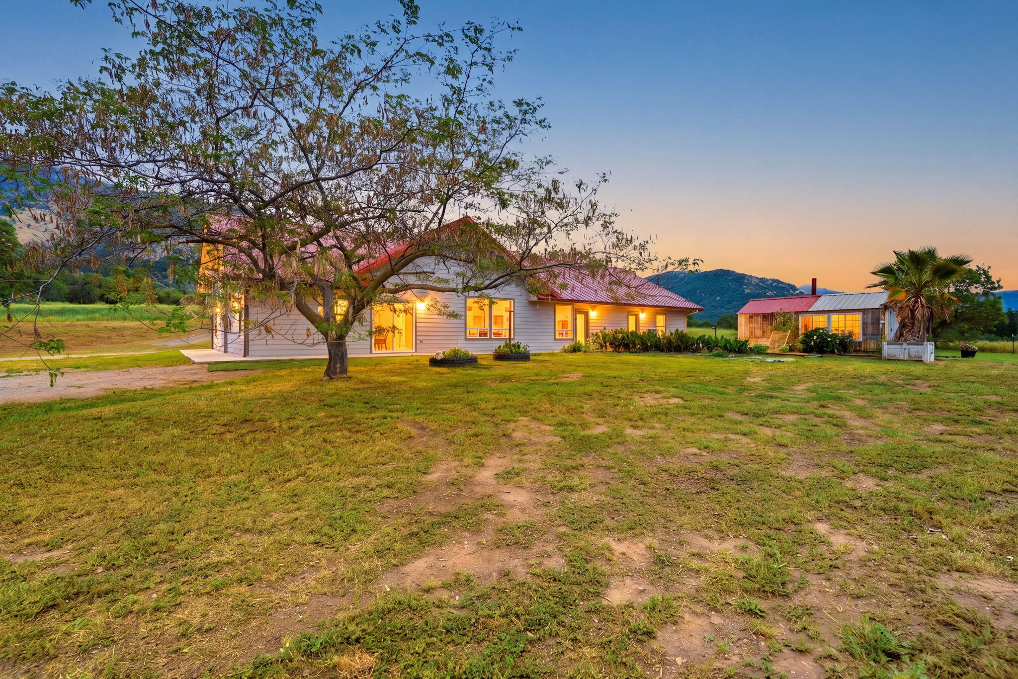 39348 Dunlap Rd, Yokuts Valley, CA 93675