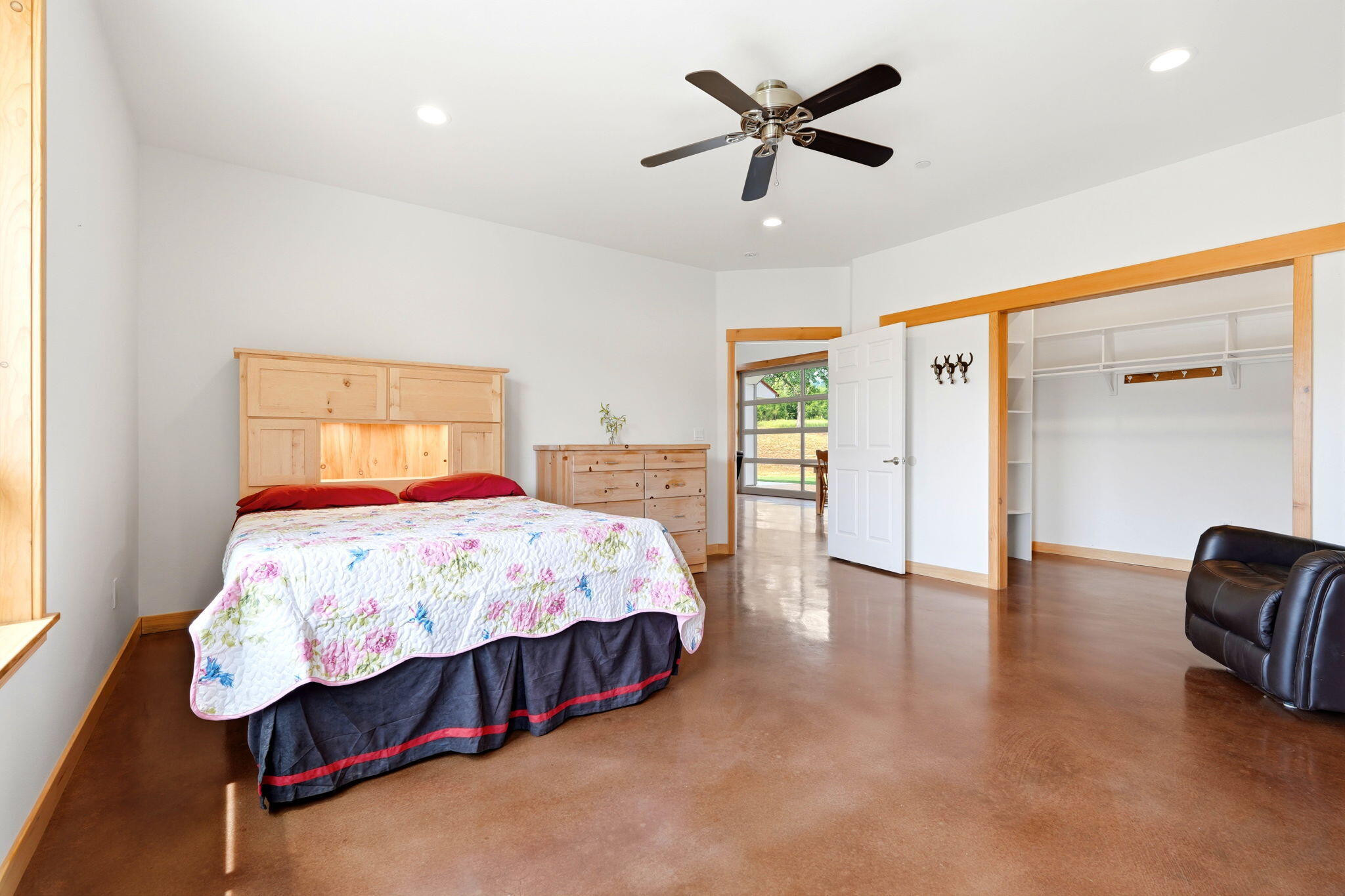 39348 Dunlap Rd, Yokuts Valley, CA 93675