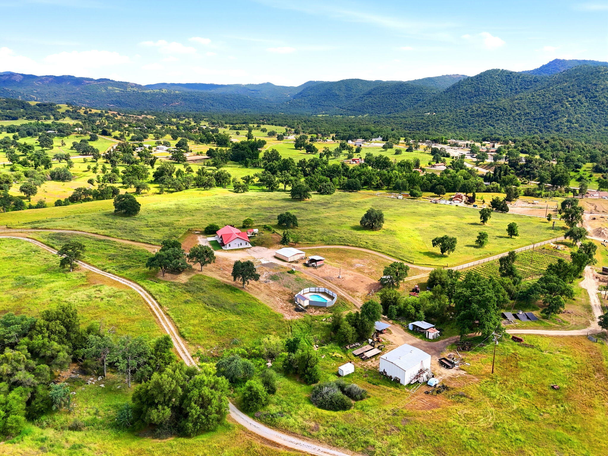 39348 Dunlap Rd, Yokuts Valley, CA 93675