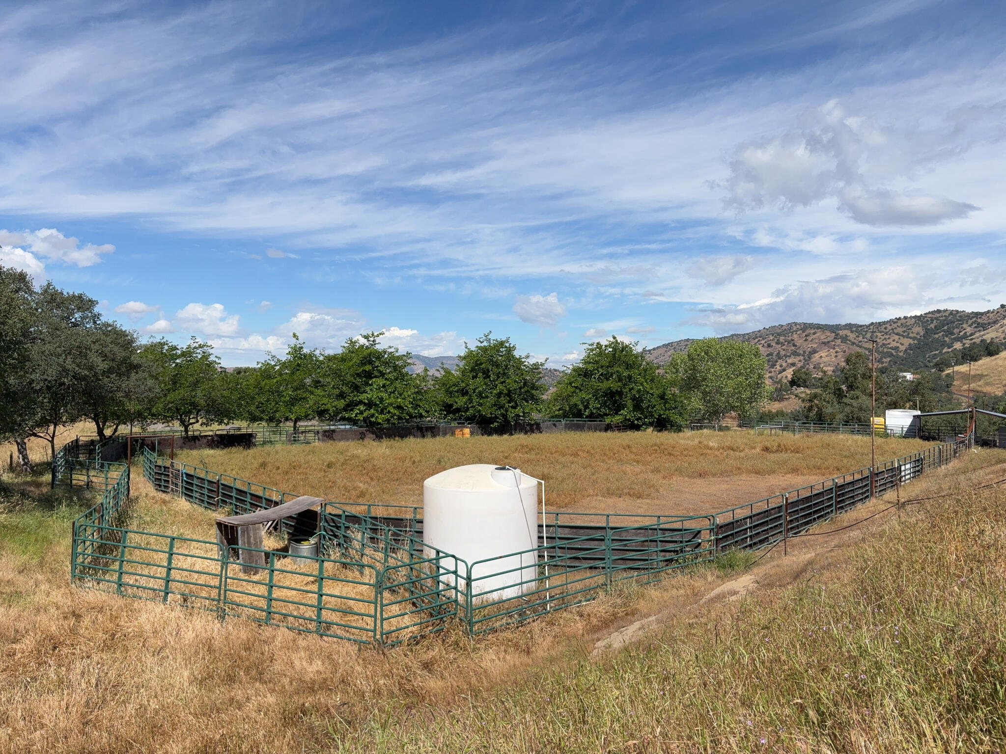 39569 Clover Ln, Yokuts Valley, CA 93675