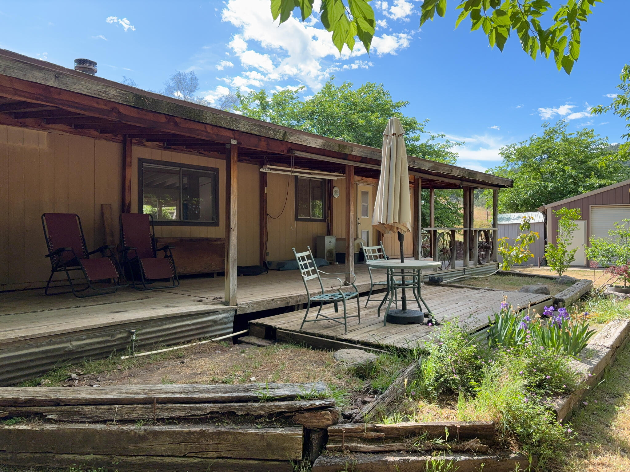 39569 Clover Ln, Yokuts Valley, CA 93675