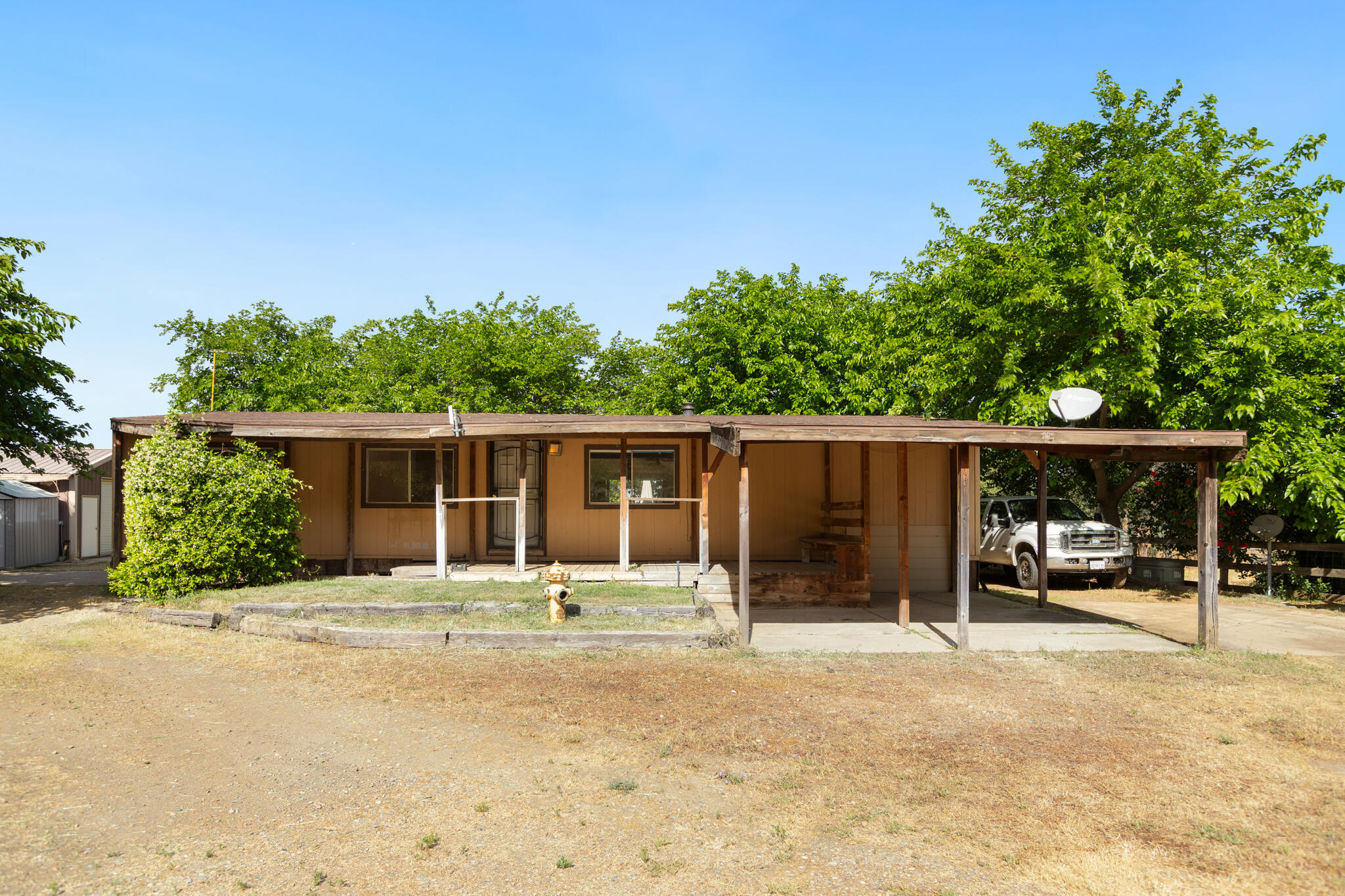 39569 Clover Ln, Yokuts Valley, CA 93675