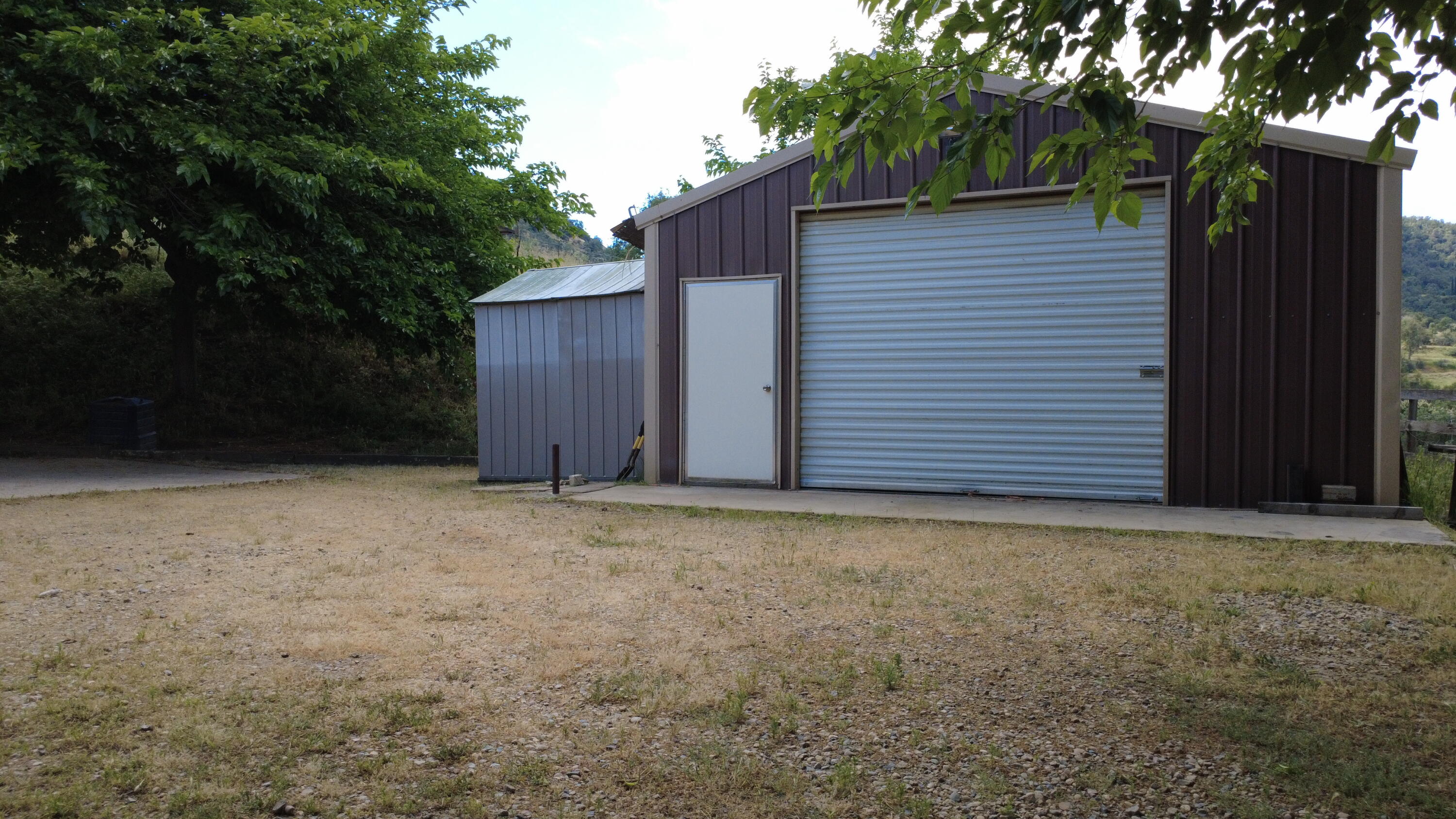 39569 Clover Ln, Yokuts Valley, CA 93675