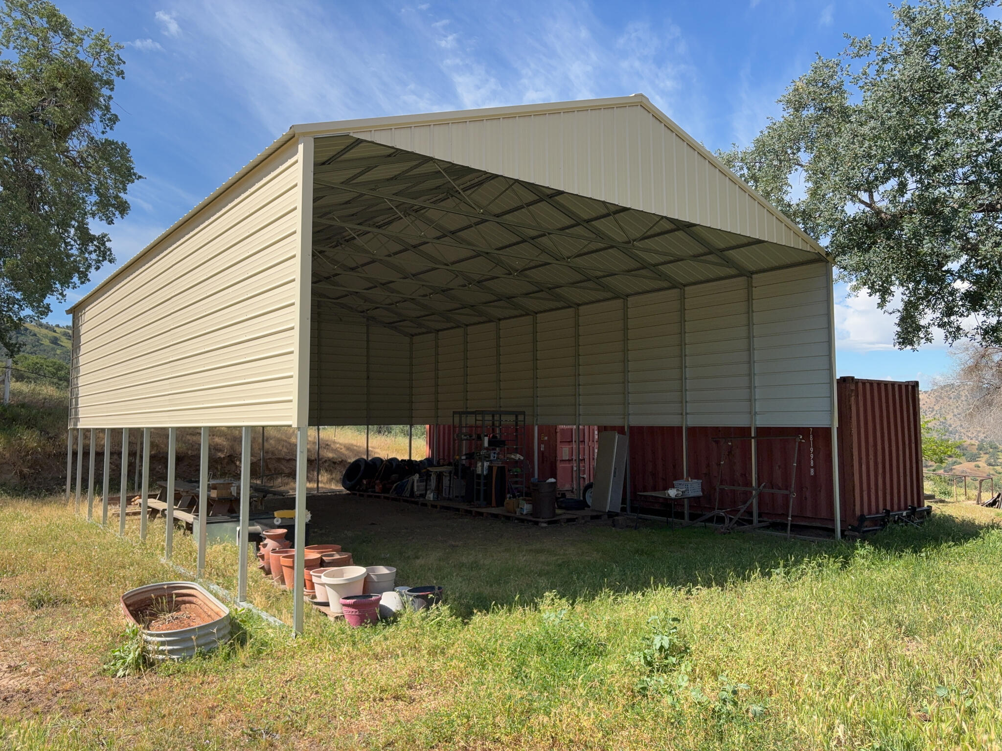 39569 Clover Ln, Yokuts Valley, CA 93675