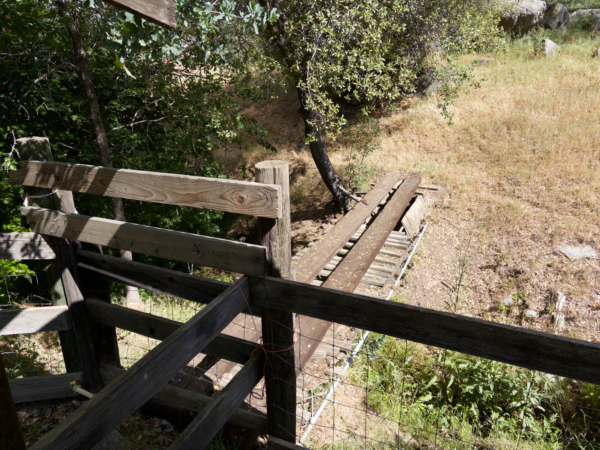 39569 Clover Ln, Yokuts Valley, CA 93675