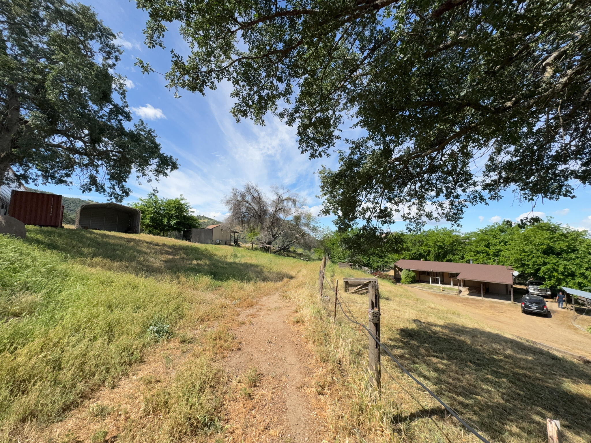 39569 Clover Ln, Yokuts Valley, CA 93675