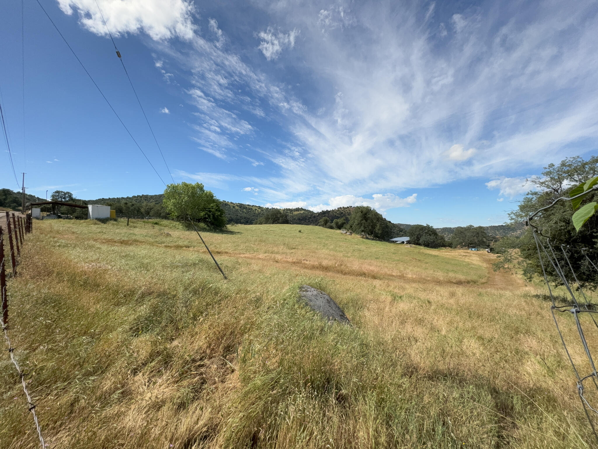 39569 Clover Ln, Yokuts Valley, CA 93675