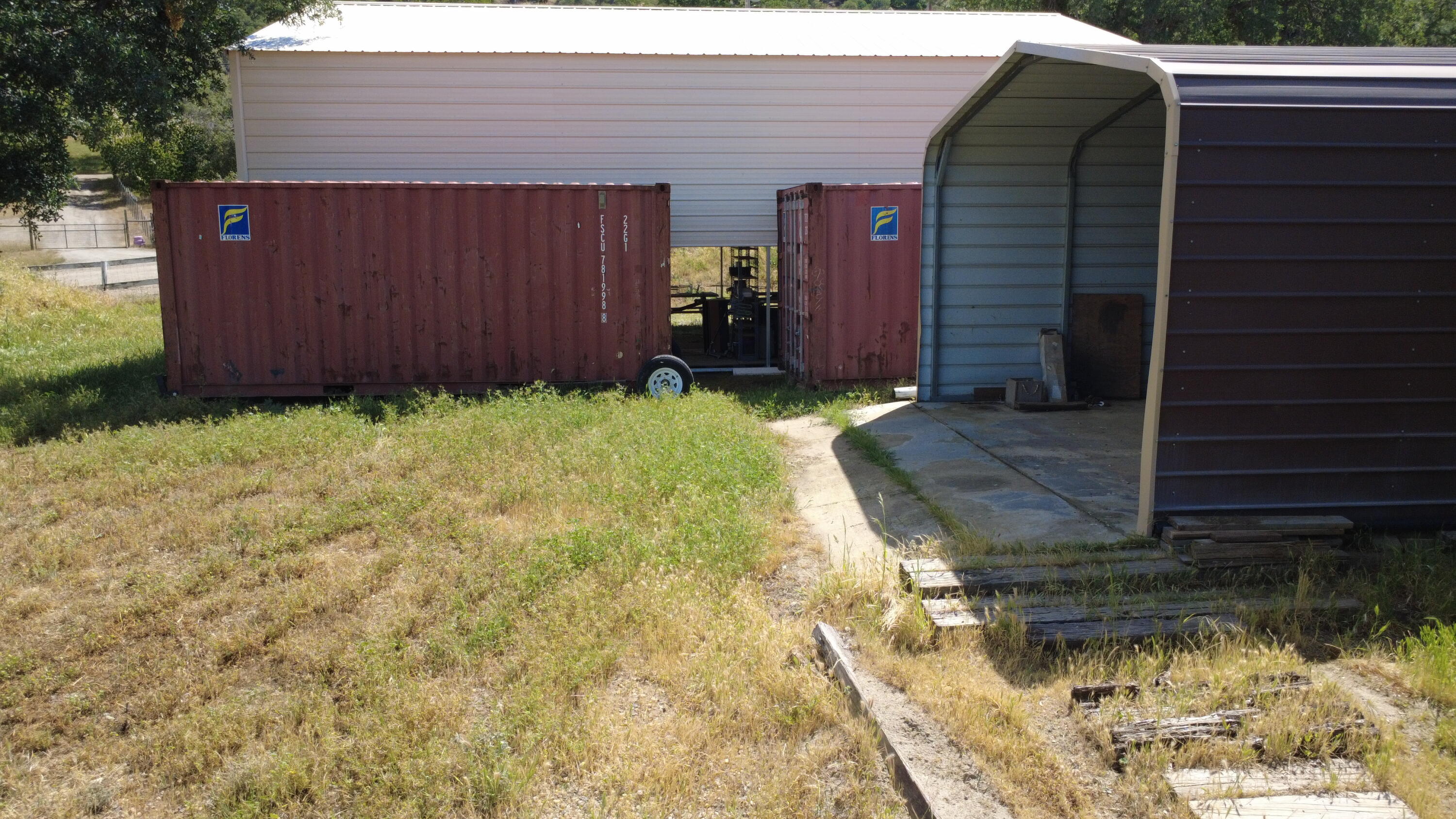 39569 Clover Ln, Yokuts Valley, CA 93675