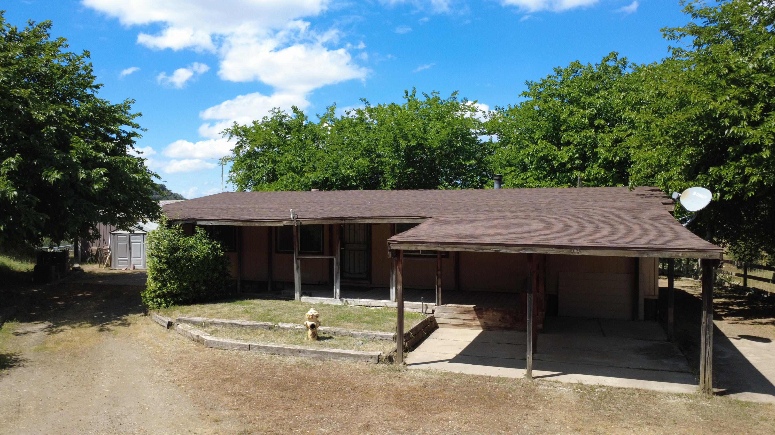 39569 Clover Ln, Yokuts Valley, CA 93675