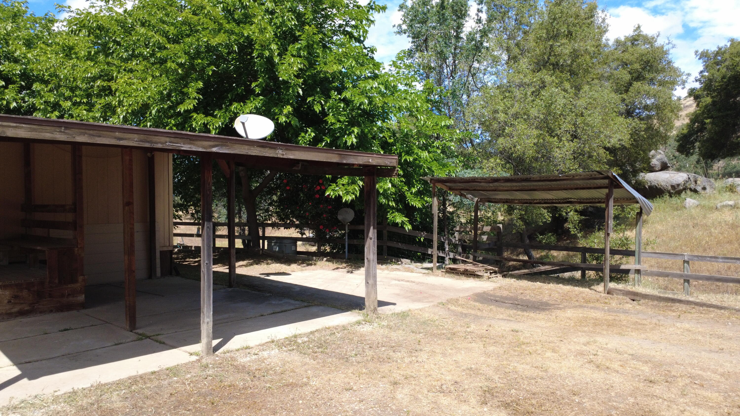 39569 Clover Ln, Yokuts Valley, CA 93675