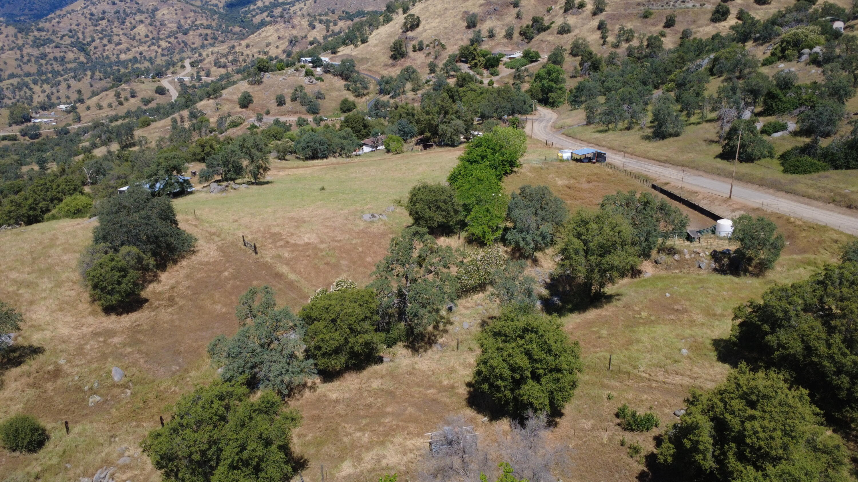39569 Clover Ln, Yokuts Valley, CA 93675