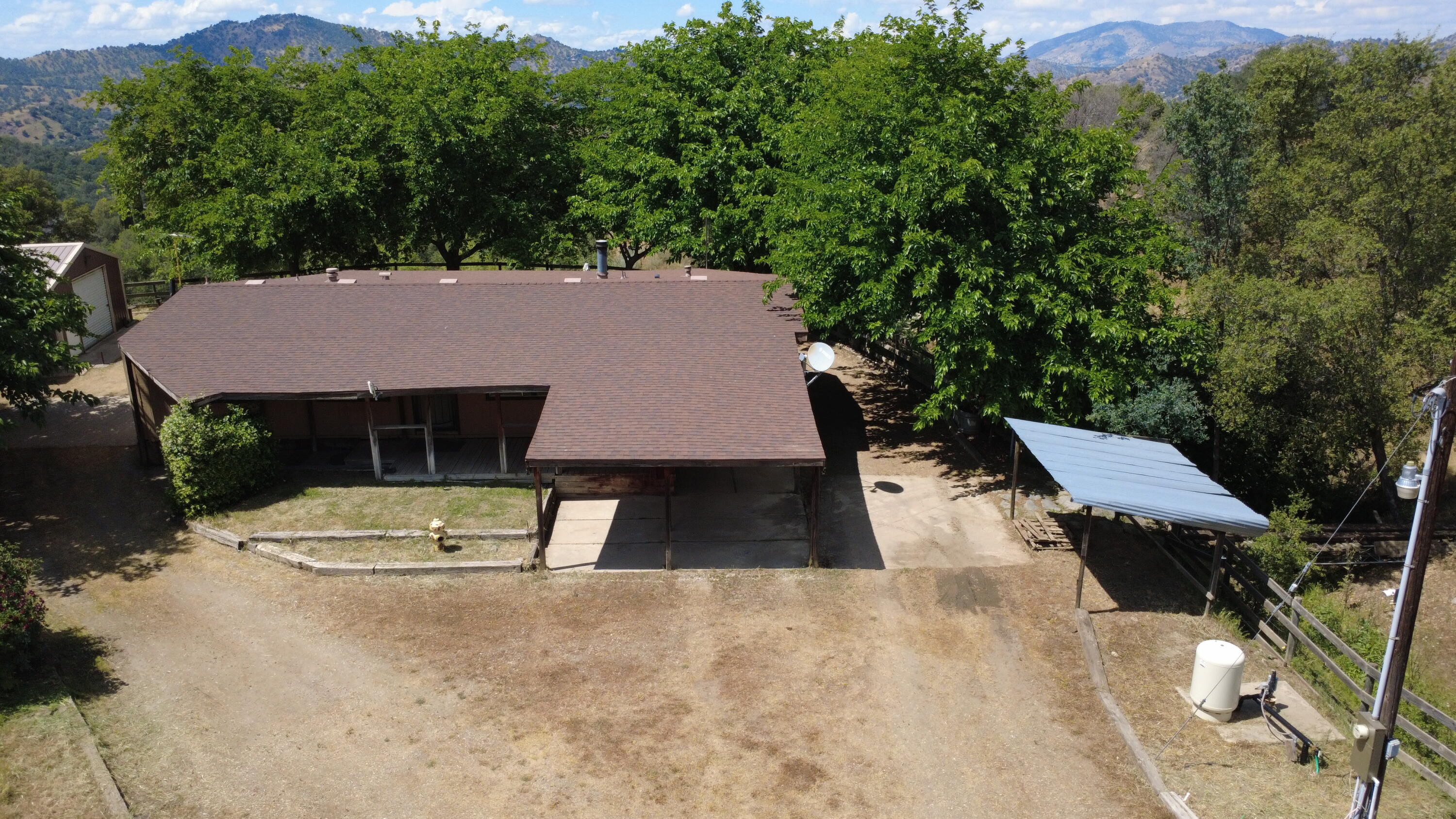 39569 Clover Ln, Yokuts Valley, CA 93675