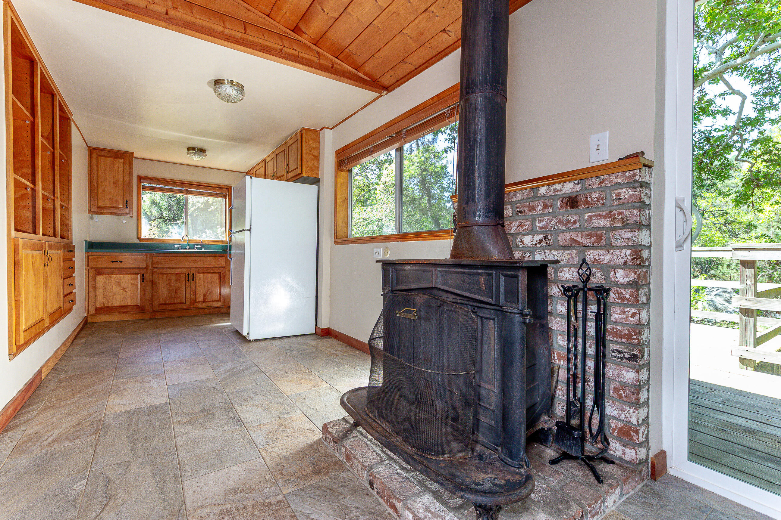 47993 N Fork Dr, Three Rivers, CA 93271