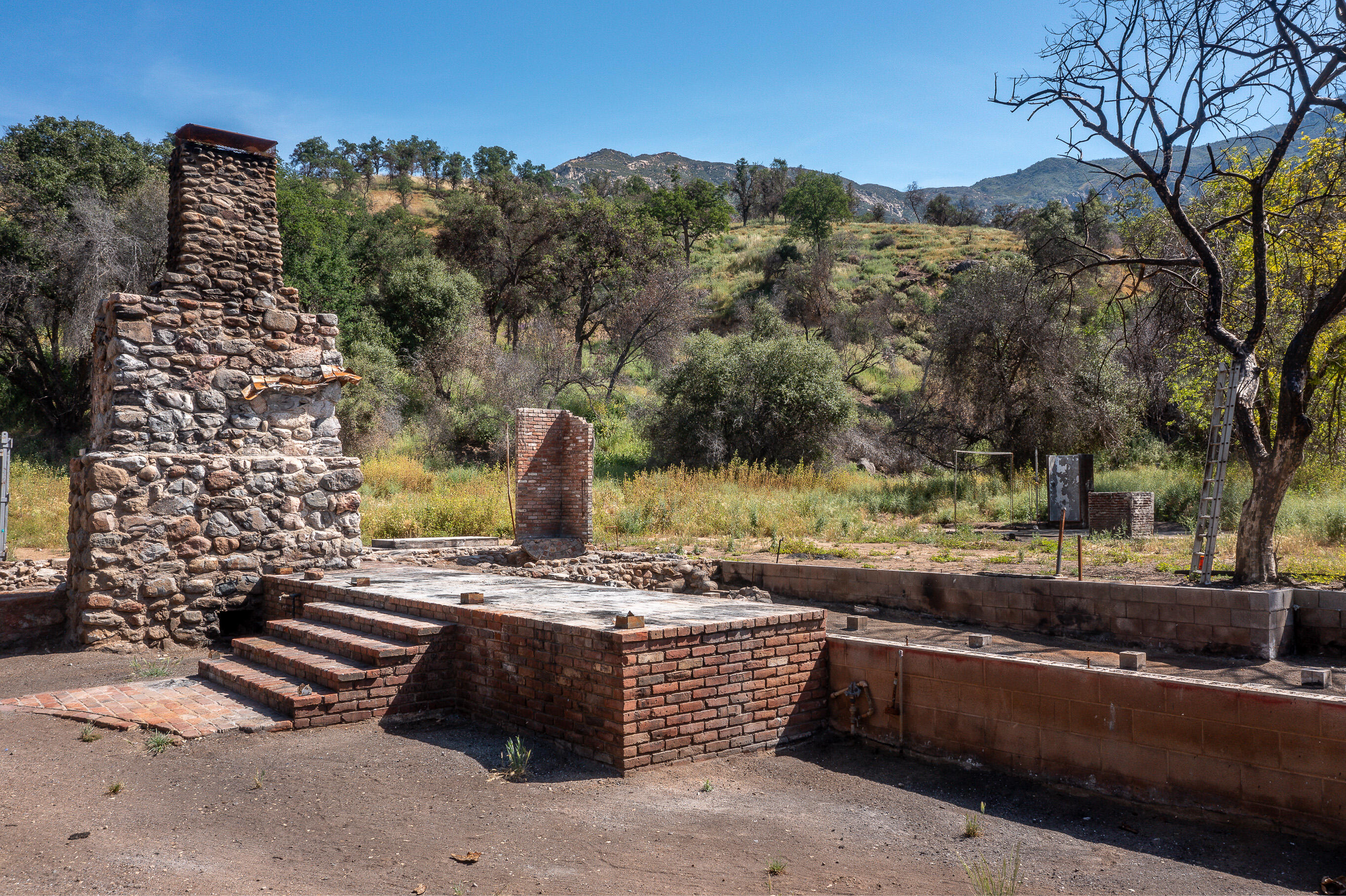 47993 N Fork Dr, Three Rivers, CA 93271