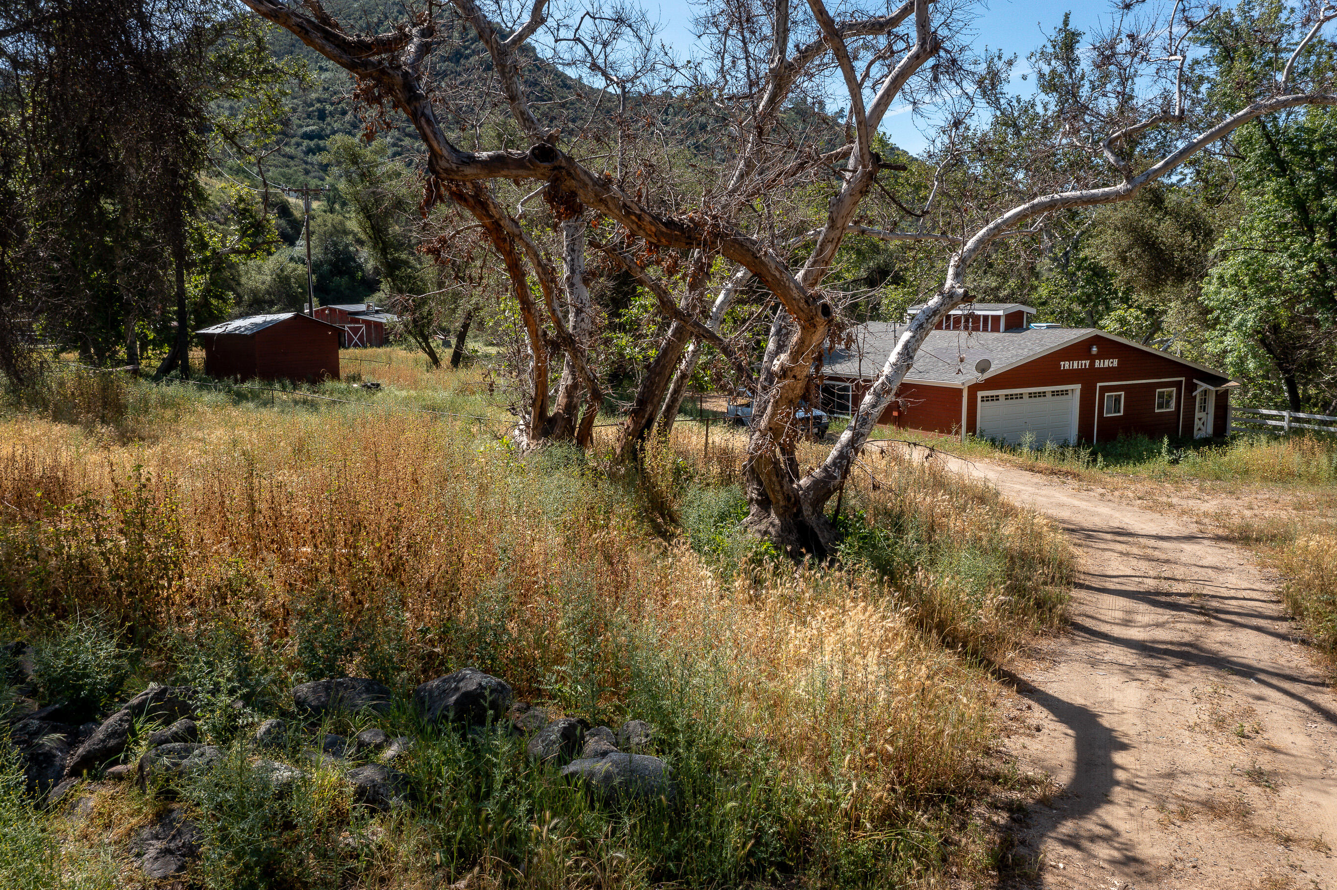 47993 N Fork Dr, Three Rivers, CA 93271