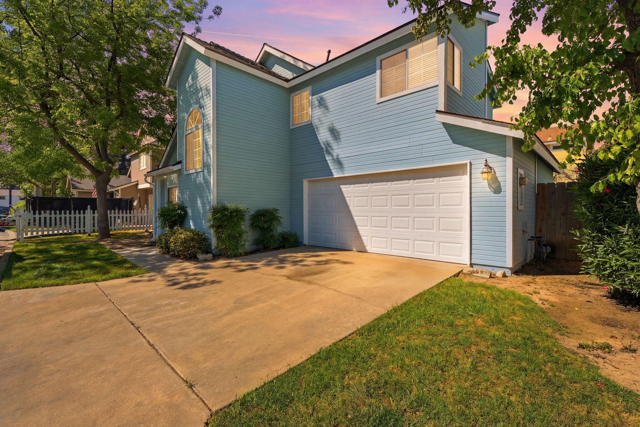 2419 N Clark St, Visalia, CA 93292