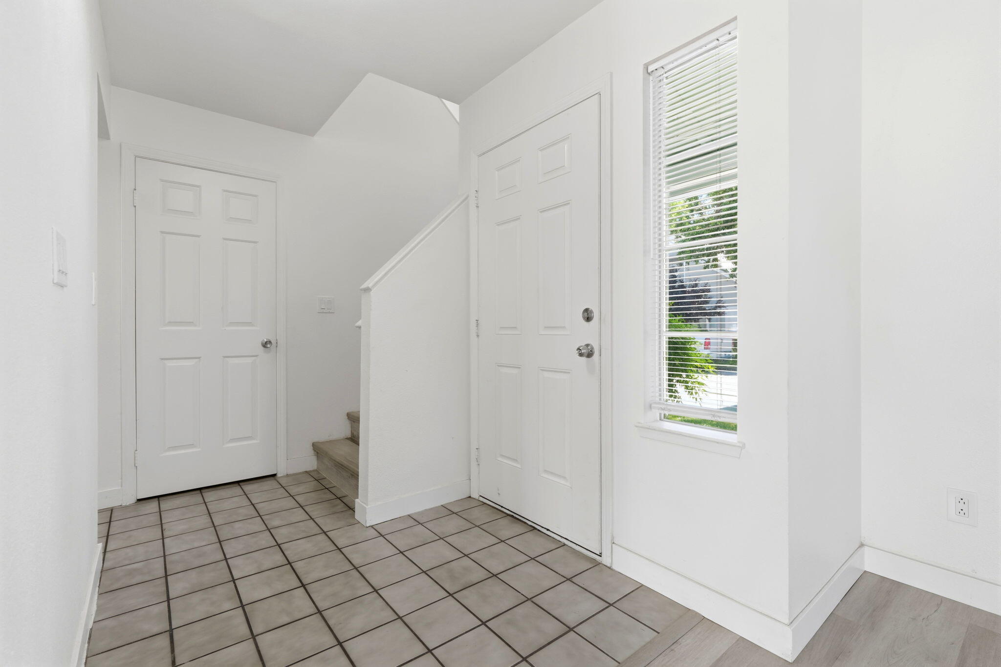 2419 N Clark St, Visalia, CA 93292