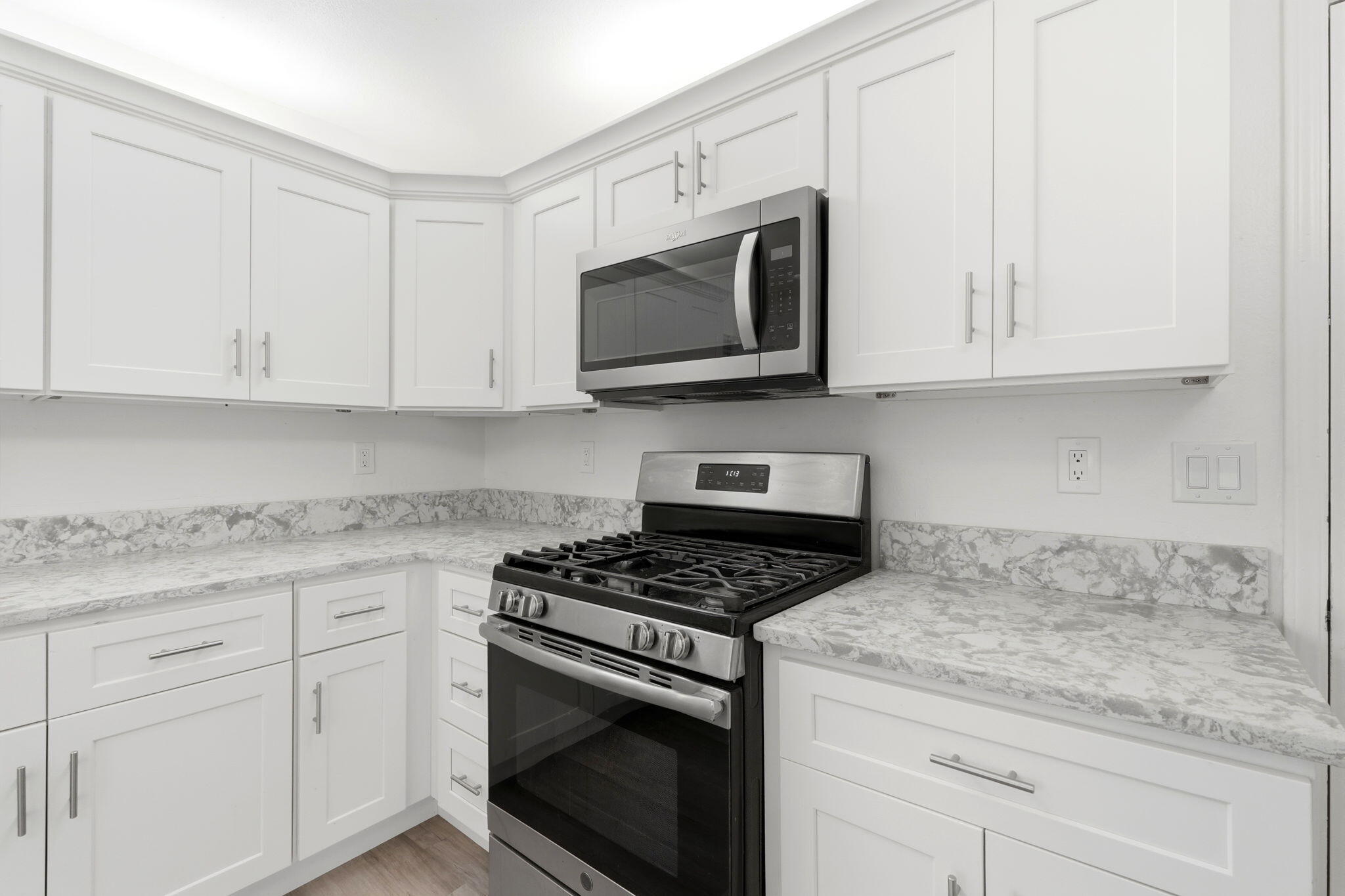 2419 N Clark St, Visalia, CA 93292