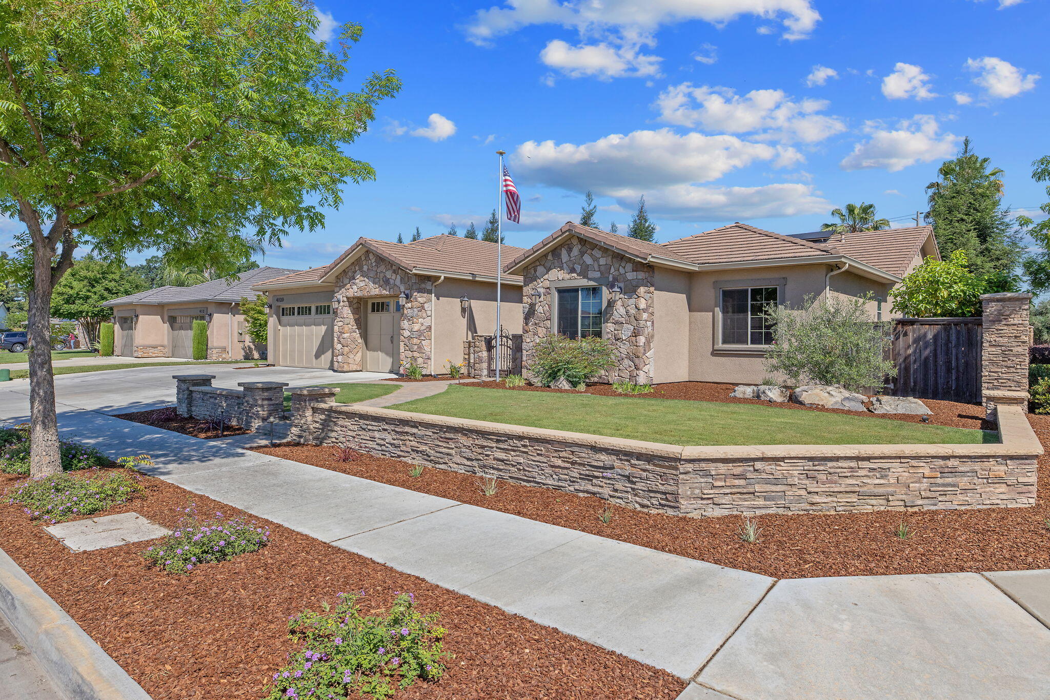 4020 W Lark, Visalia, CA 93291