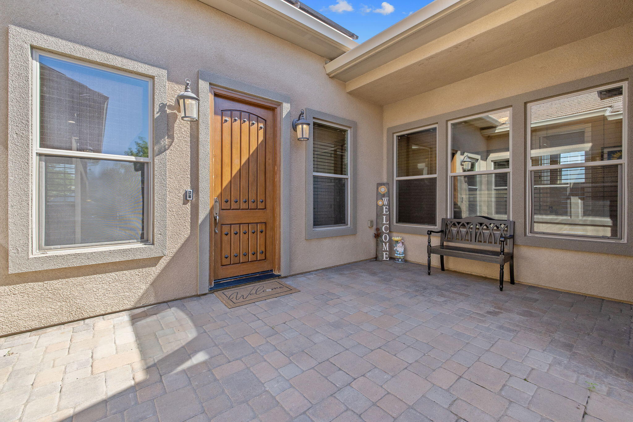 4020 W Lark, Visalia, CA 93291