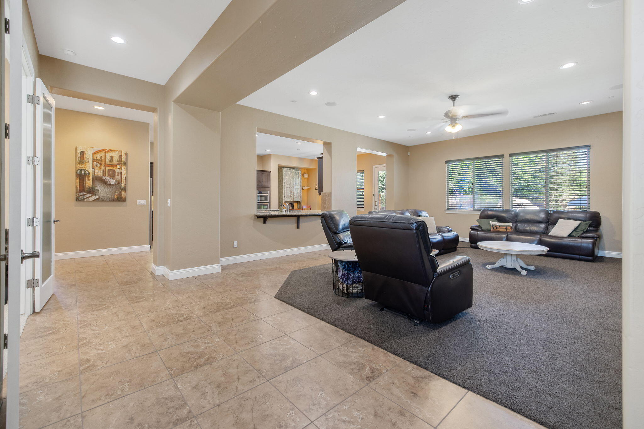 4020 W Lark, Visalia, CA 93291