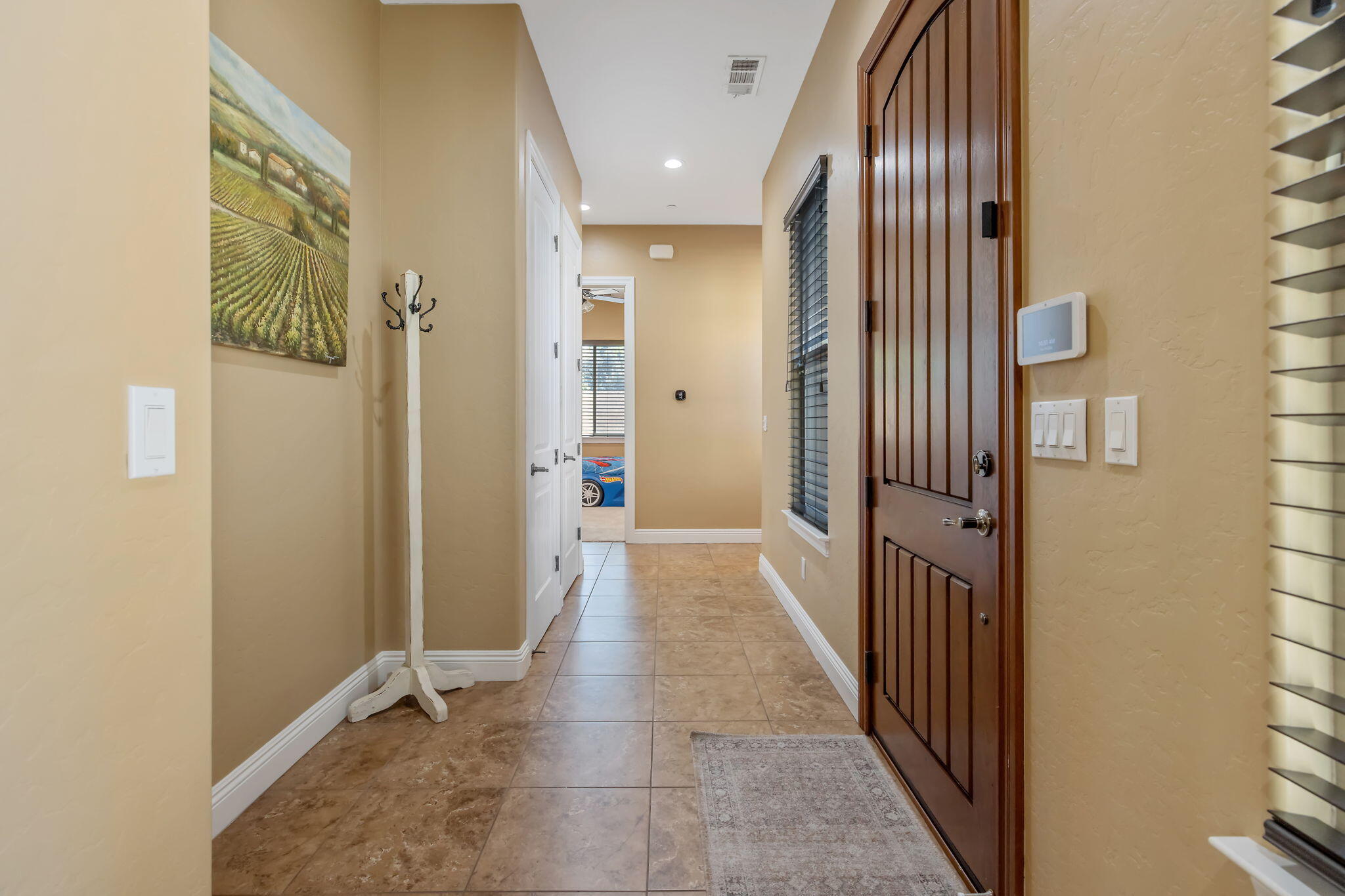 4020 W Lark, Visalia, CA 93291