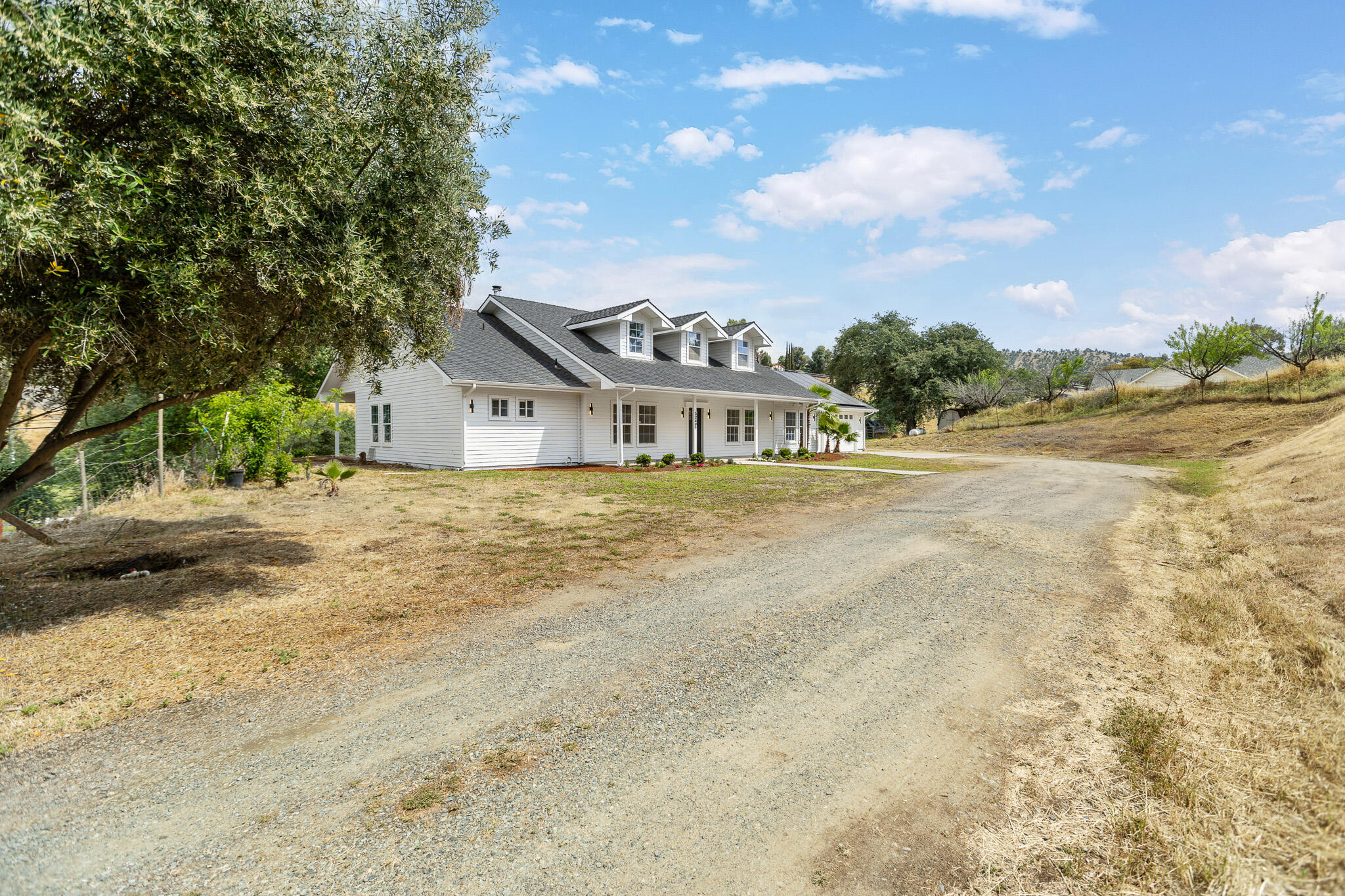 32491 Pleasant Oak Dr, Springville, CA 93265