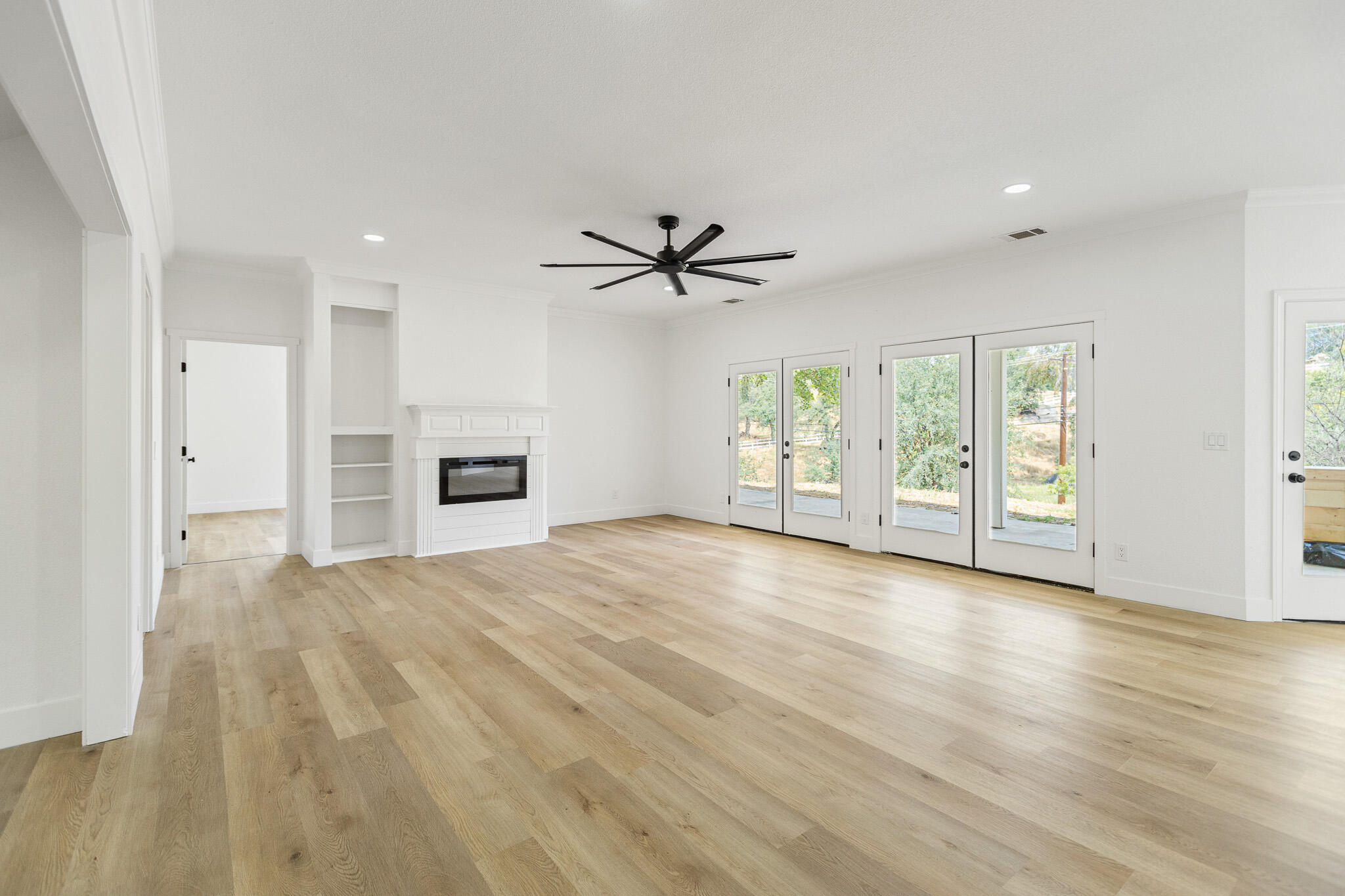 32491 Pleasant Oak Dr, Springville, CA 93265