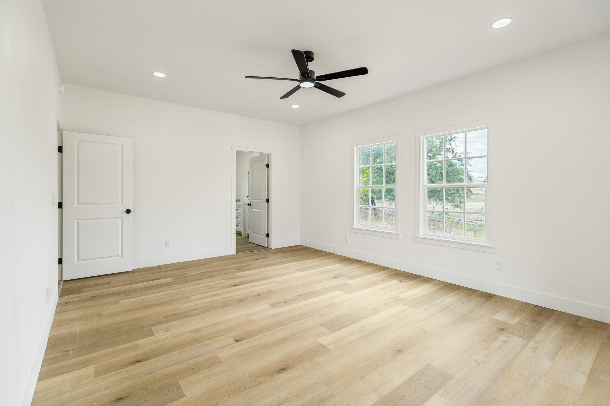 32491 Pleasant Oak Dr, Springville, CA 93265