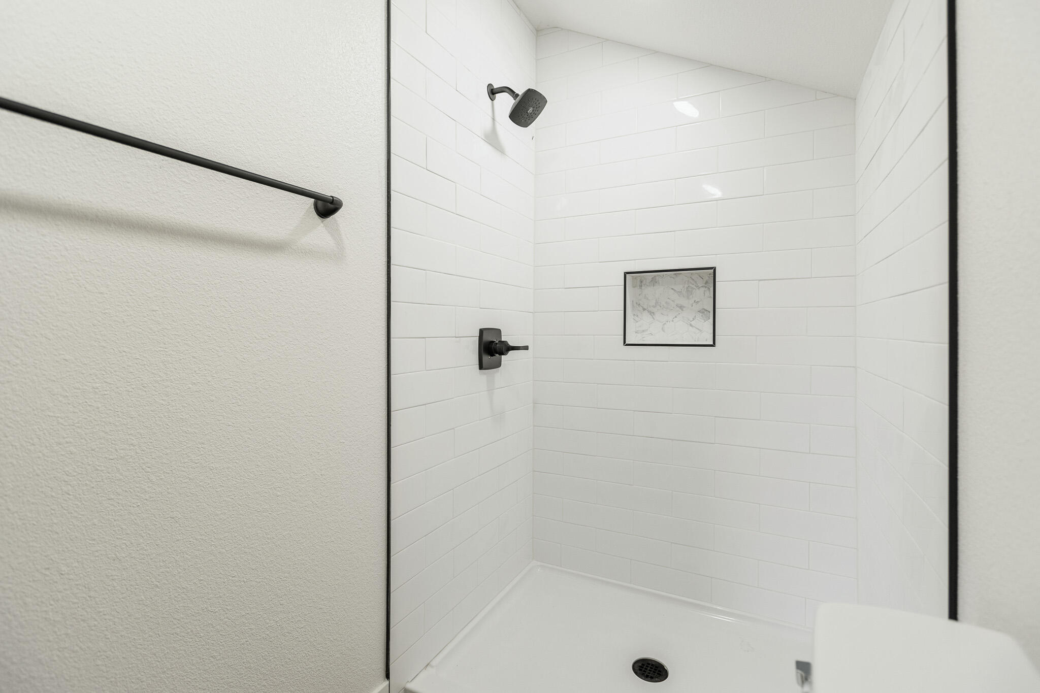 32491 Pleasant Oak Dr, Springville, CA 93265