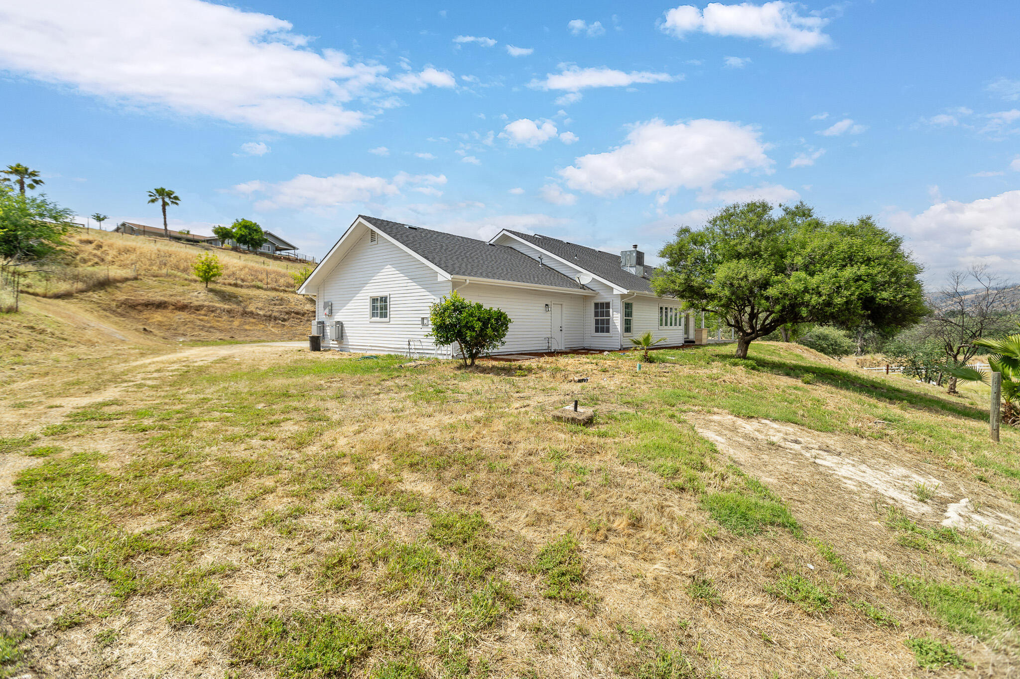 32491 Pleasant Oak Dr, Springville, CA 93265