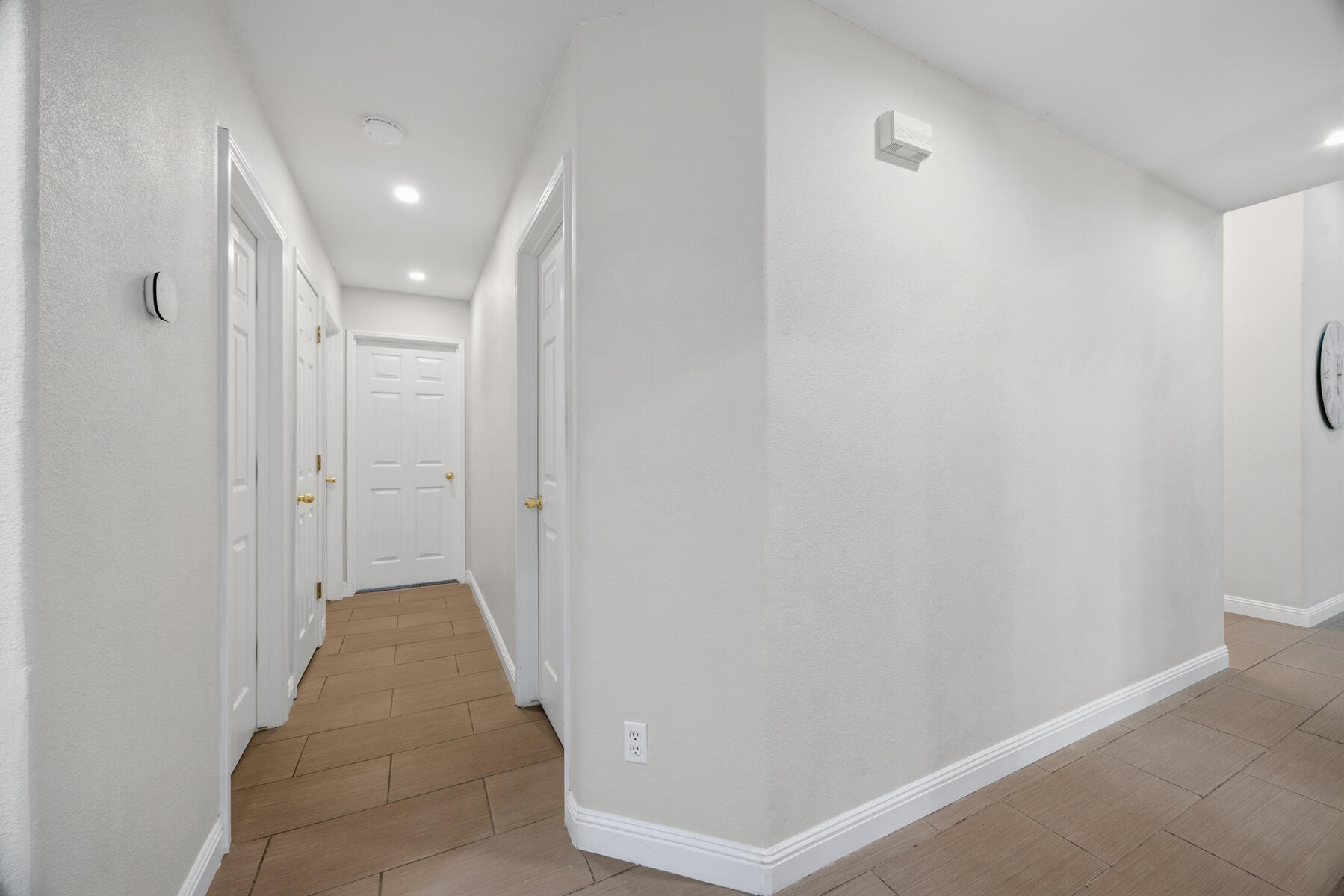 3223 W Sedona Ave, Visalia, CA 93291