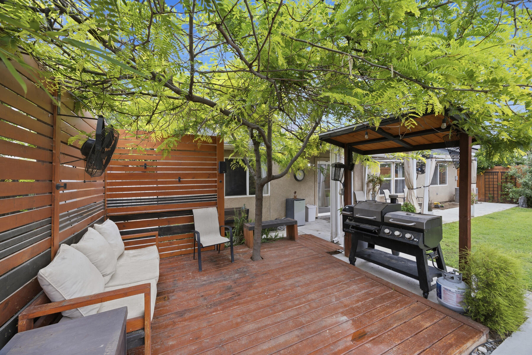 3223 W Sedona Ave, Visalia, CA 93291