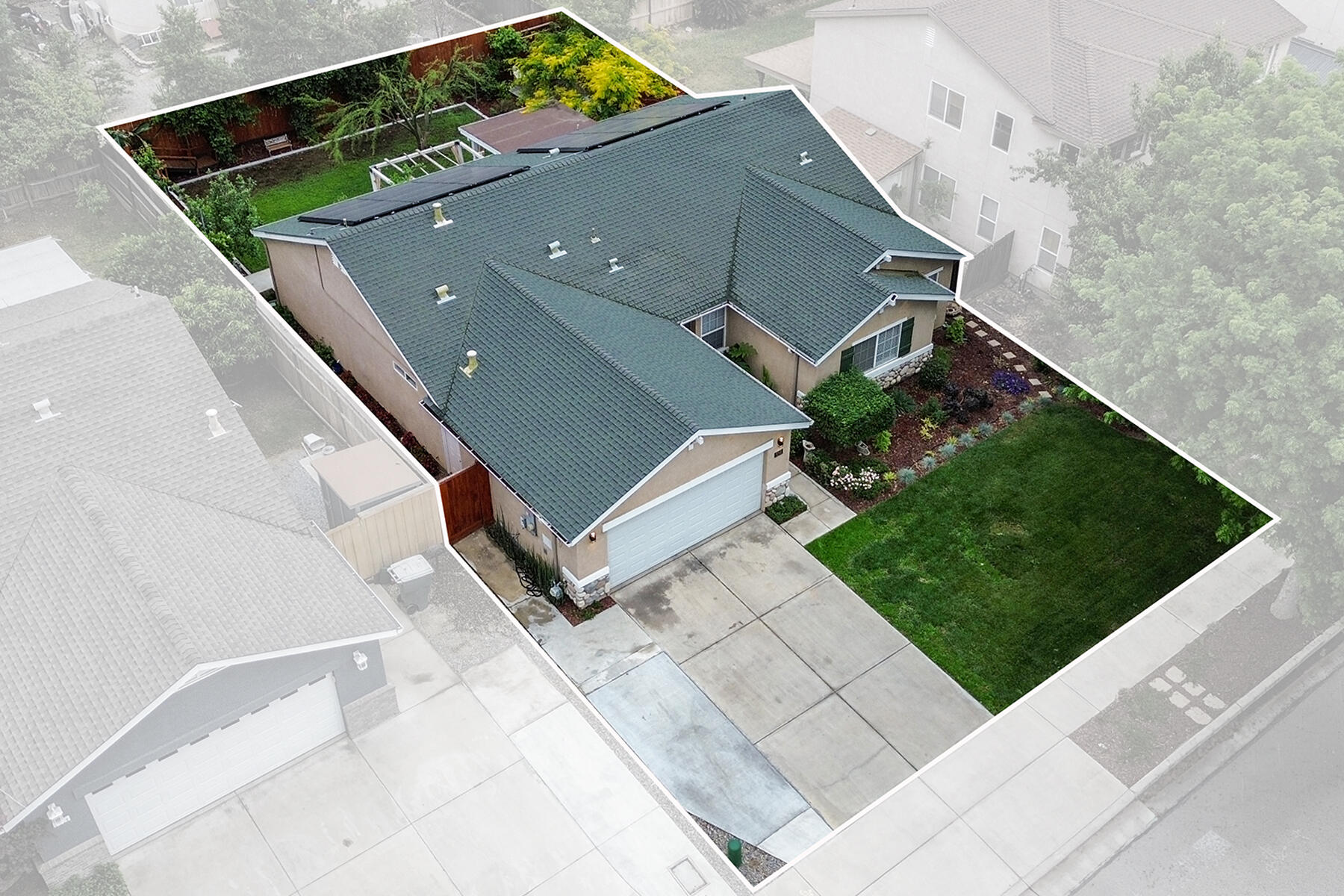 3223 W Sedona Ave, Visalia, CA 93291