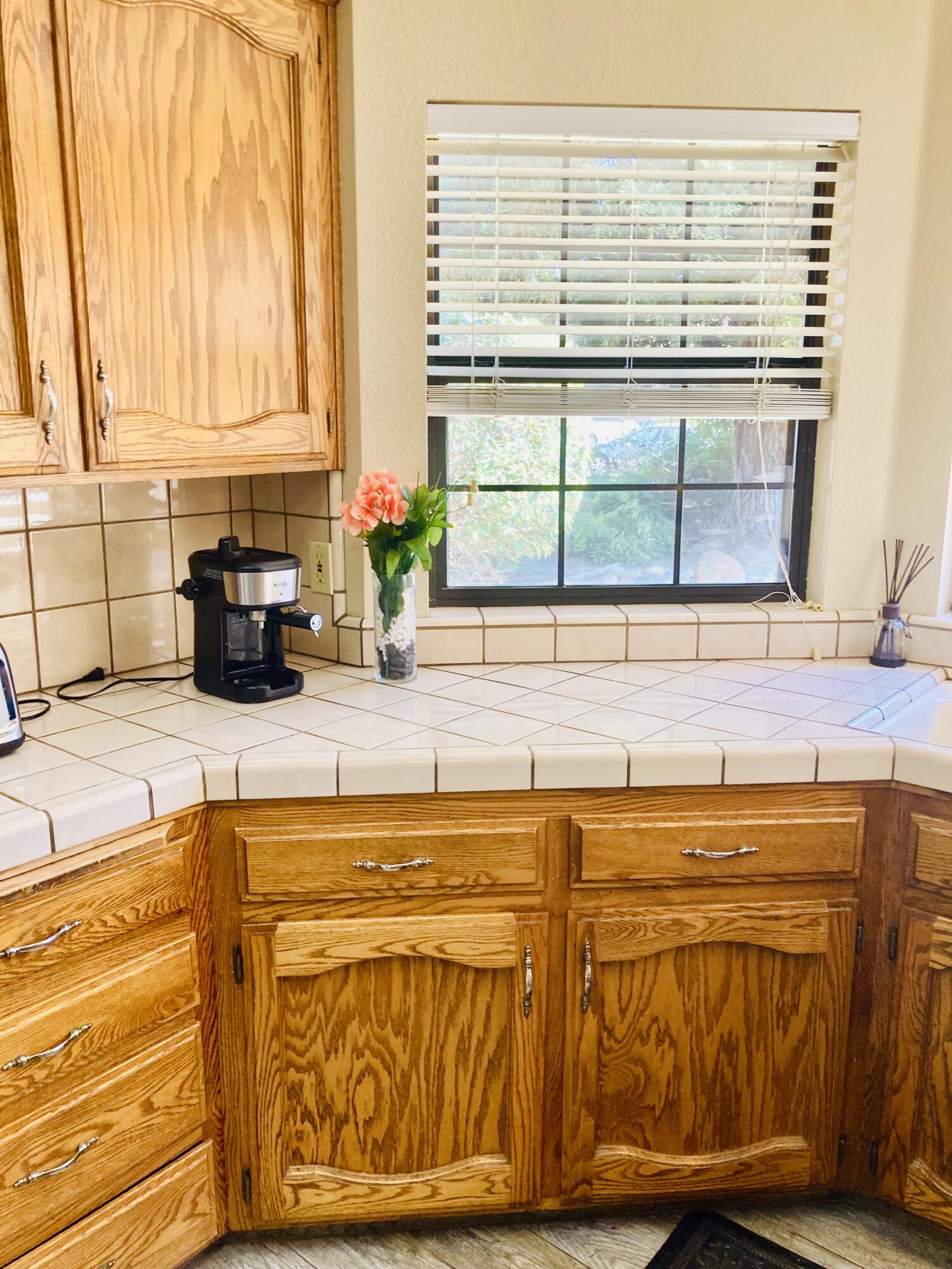 5948 W Crowley Ave, Visalia, CA 93291