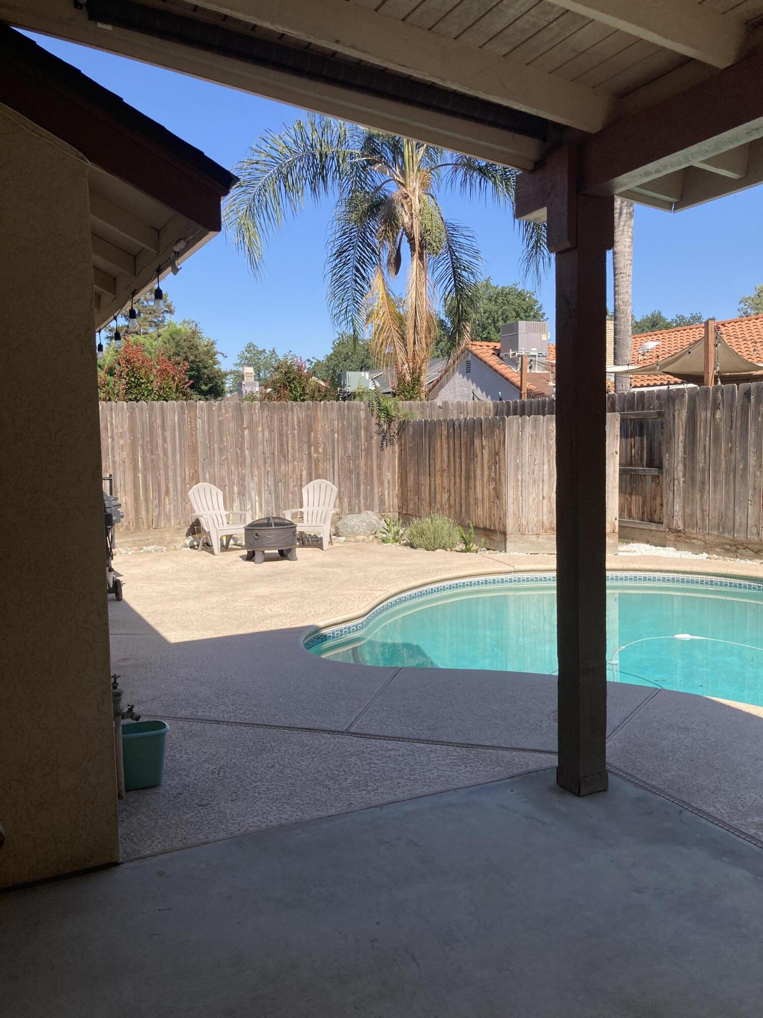 5948 W Crowley Ave, Visalia, CA 93291
