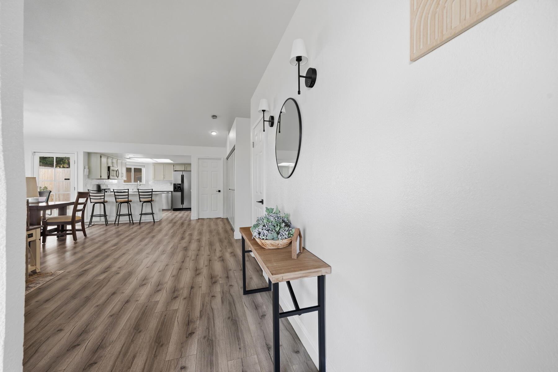 1136 N Atwood St, Visalia, CA 93291