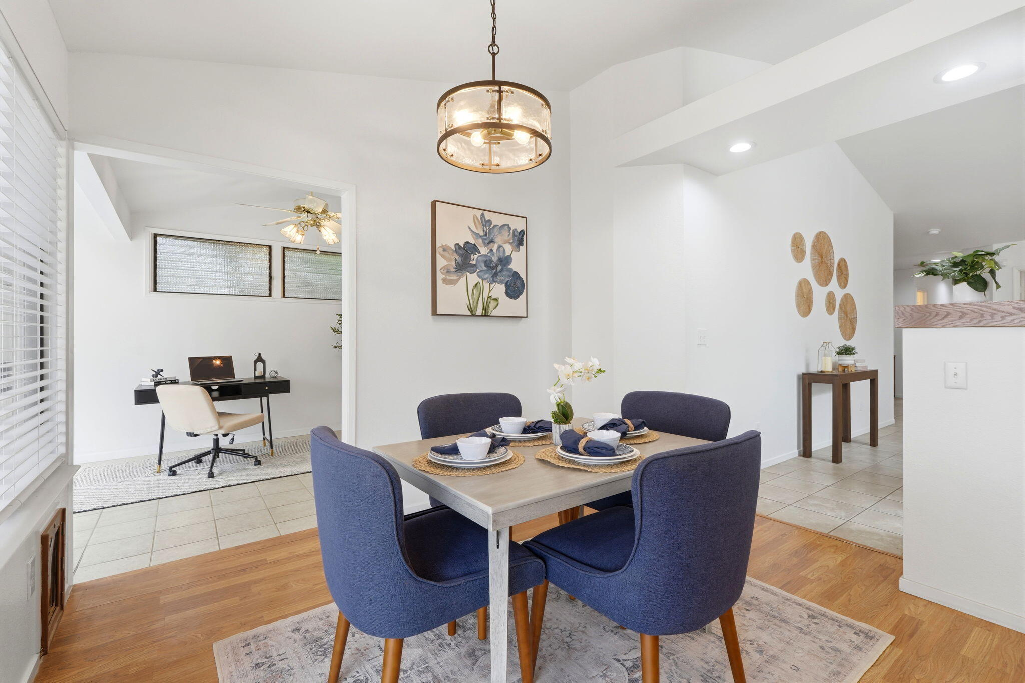 1912 S Pinnacle St, Visalia, CA 93292