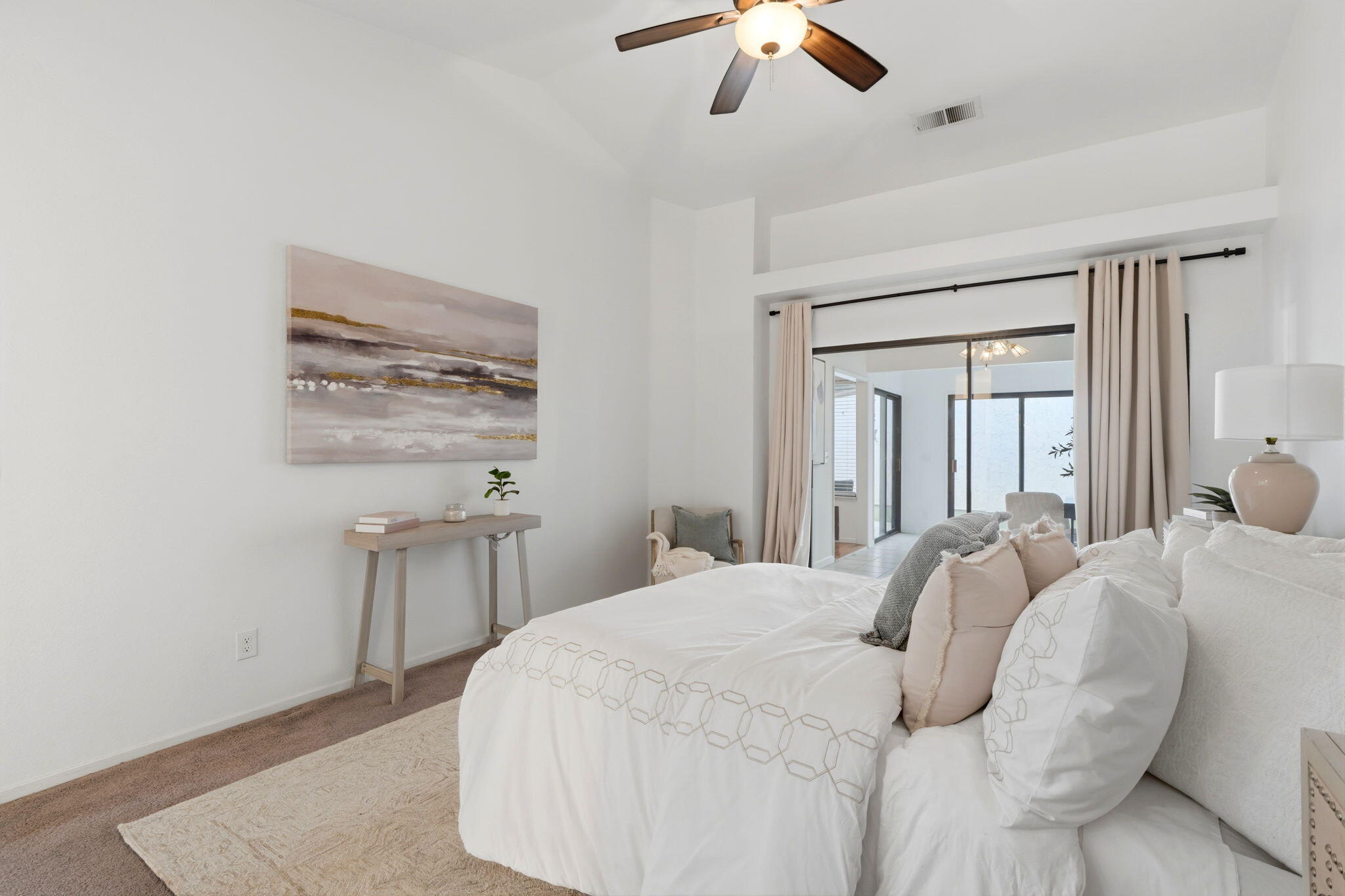 1912 S Pinnacle St, Visalia, CA 93292