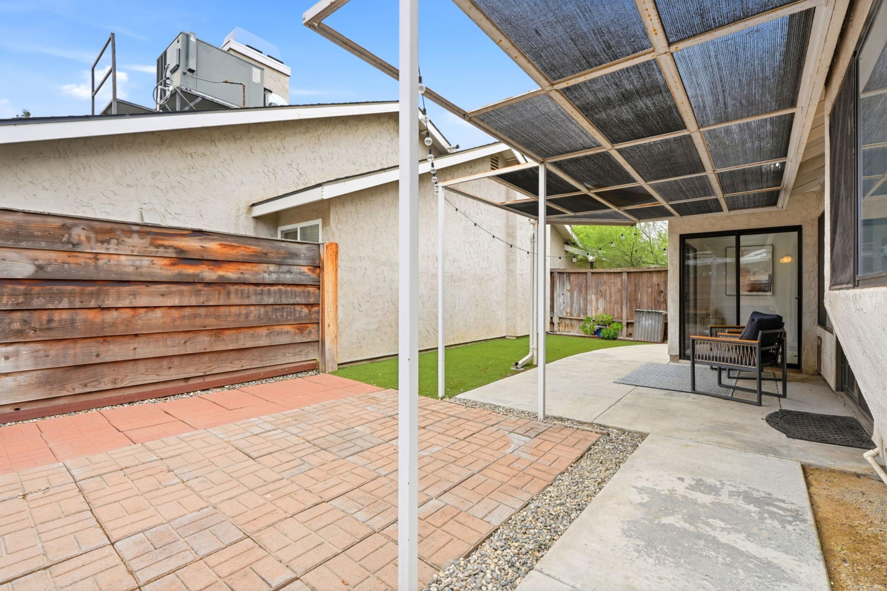 1912 S Pinnacle St, Visalia, CA 93292