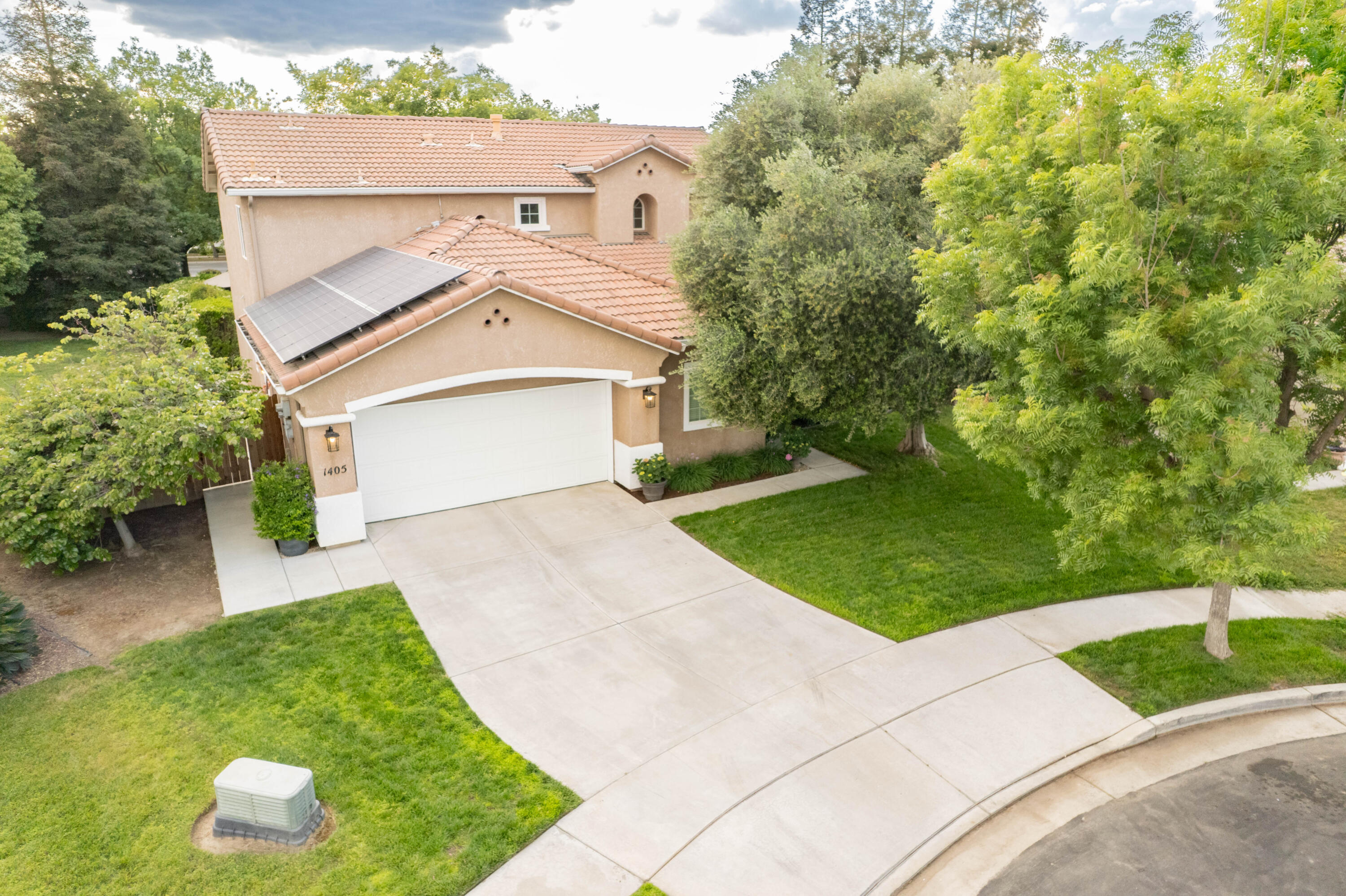 1405 Cortese St, Tulare, CA 93274