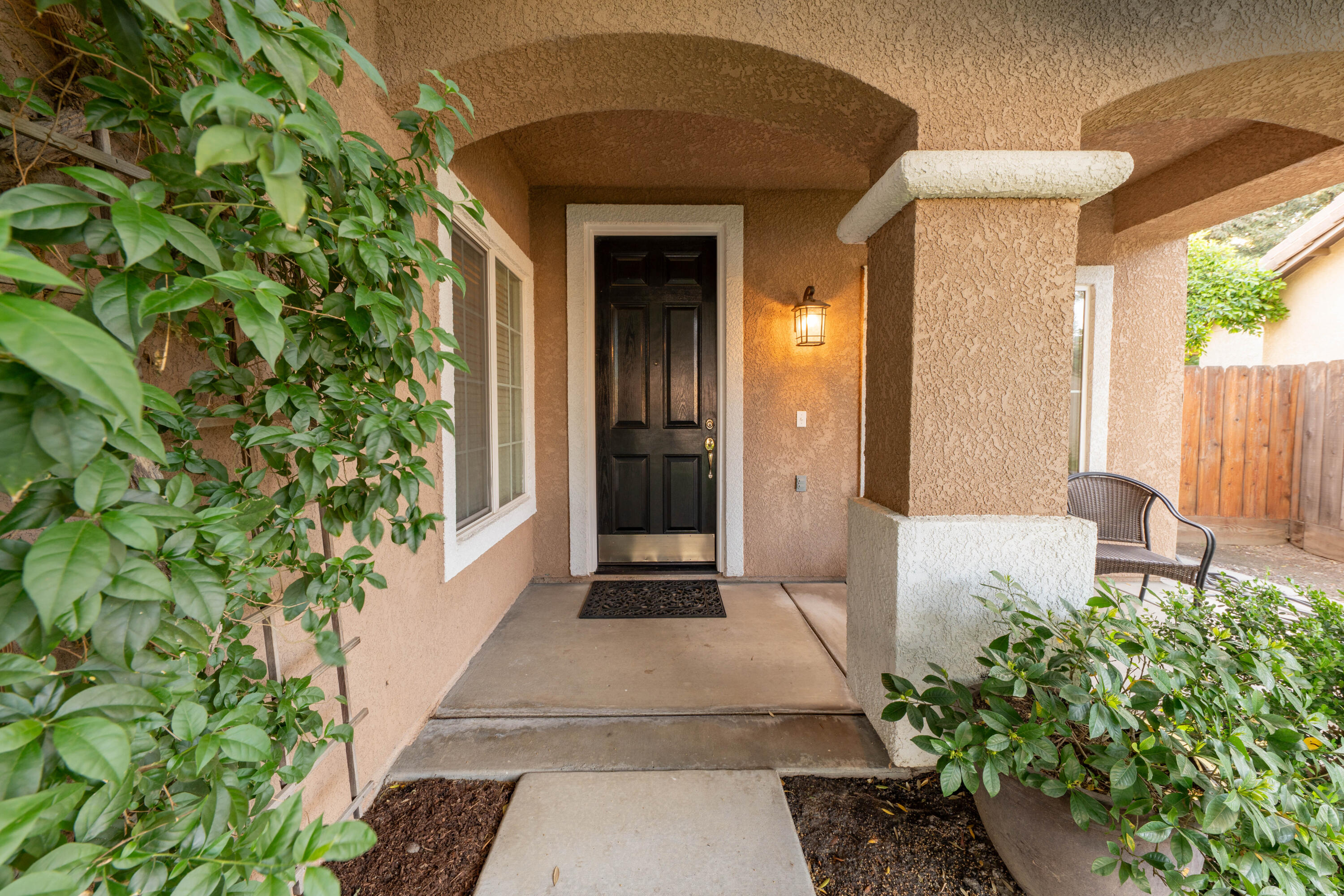 1405 Cortese St, Tulare, CA 93274