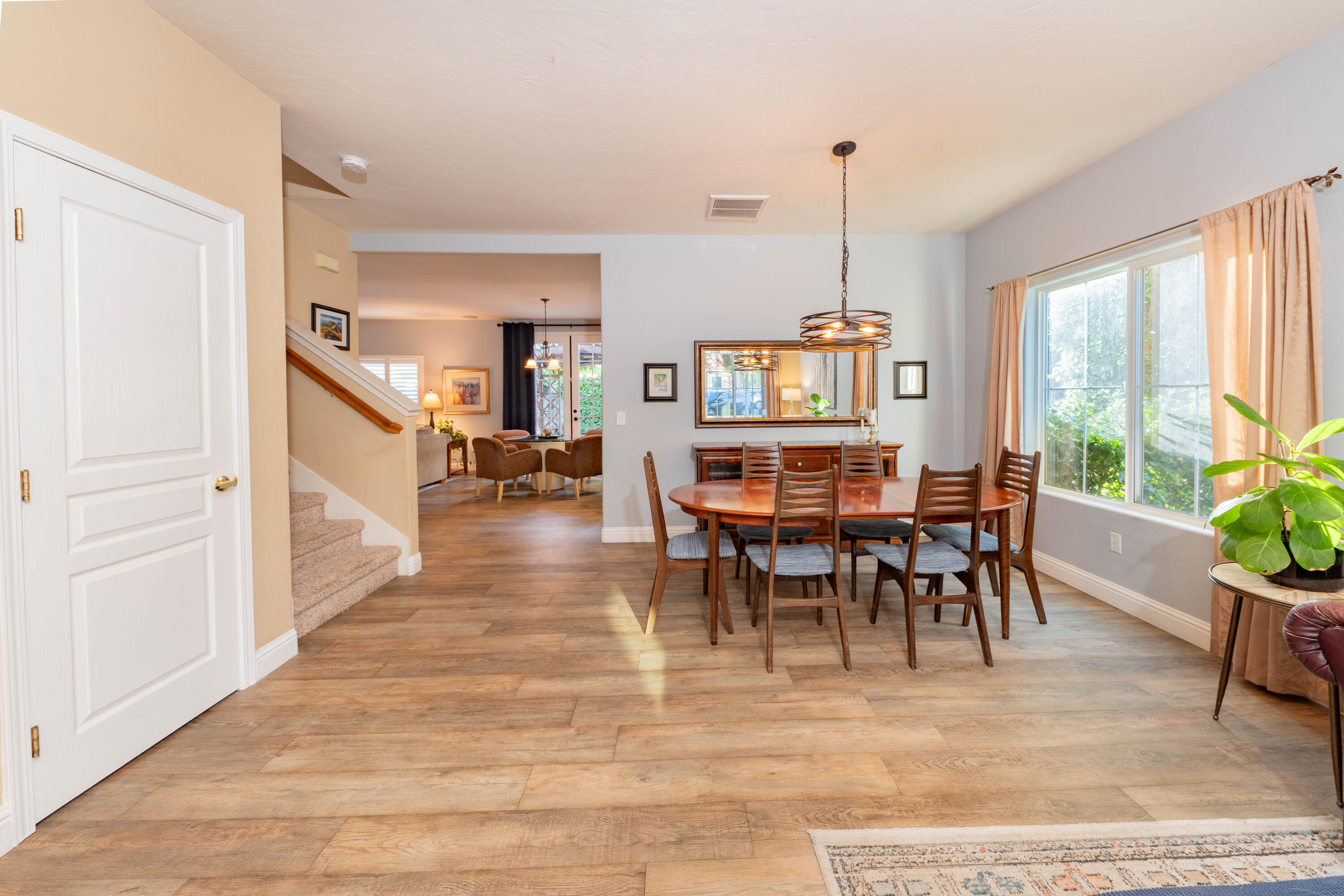 1405 Cortese St, Tulare, CA 93274