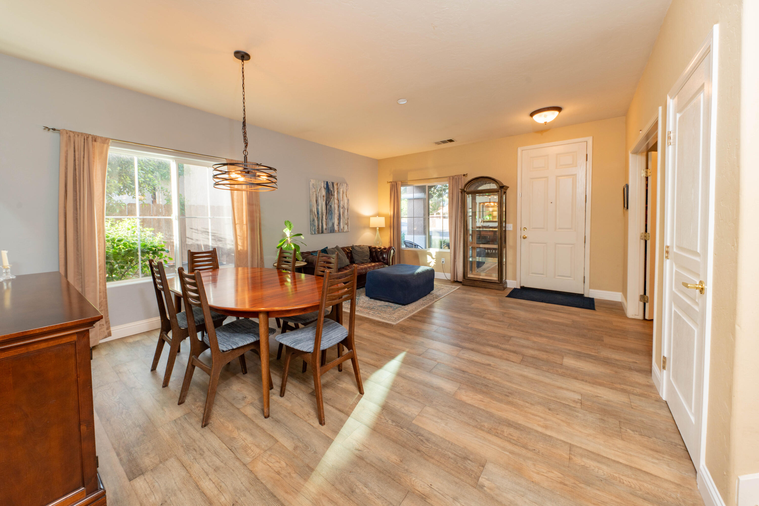 1405 Cortese St, Tulare, CA 93274