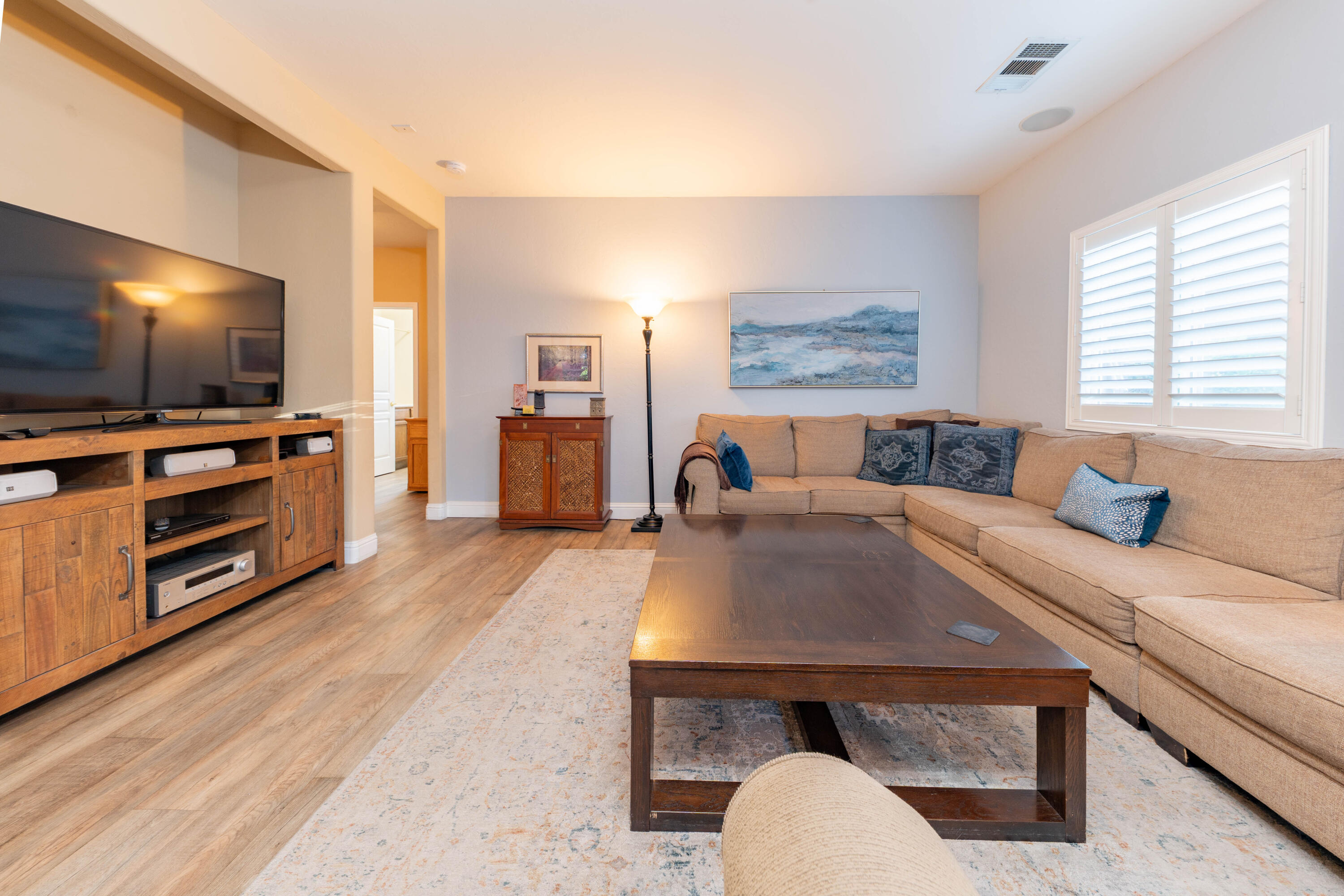 1405 Cortese St, Tulare, CA 93274