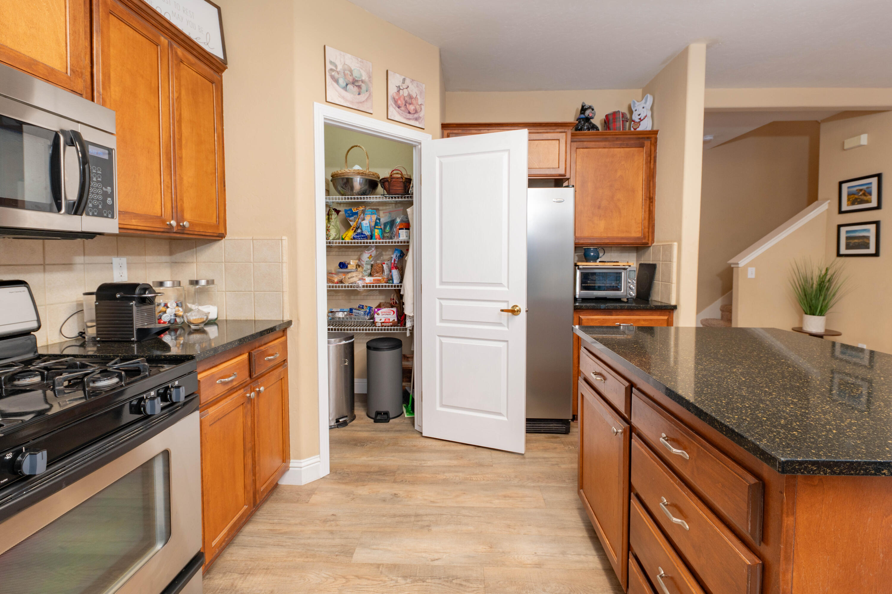 1405 Cortese St, Tulare, CA 93274