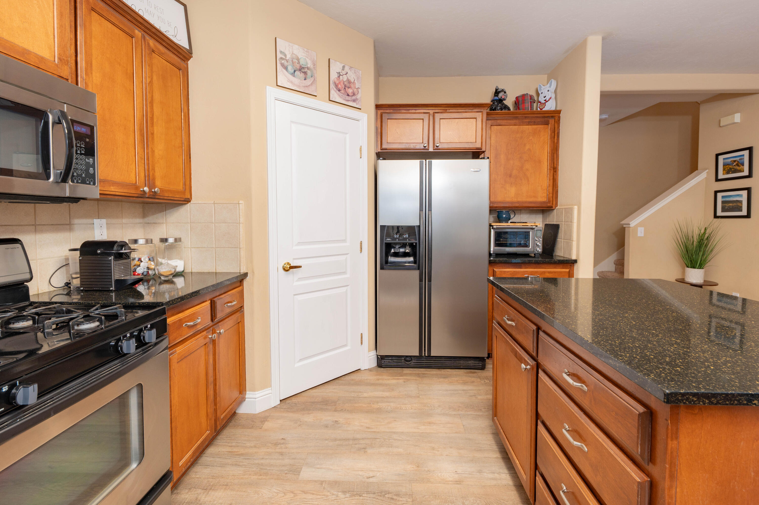 1405 Cortese St, Tulare, CA 93274