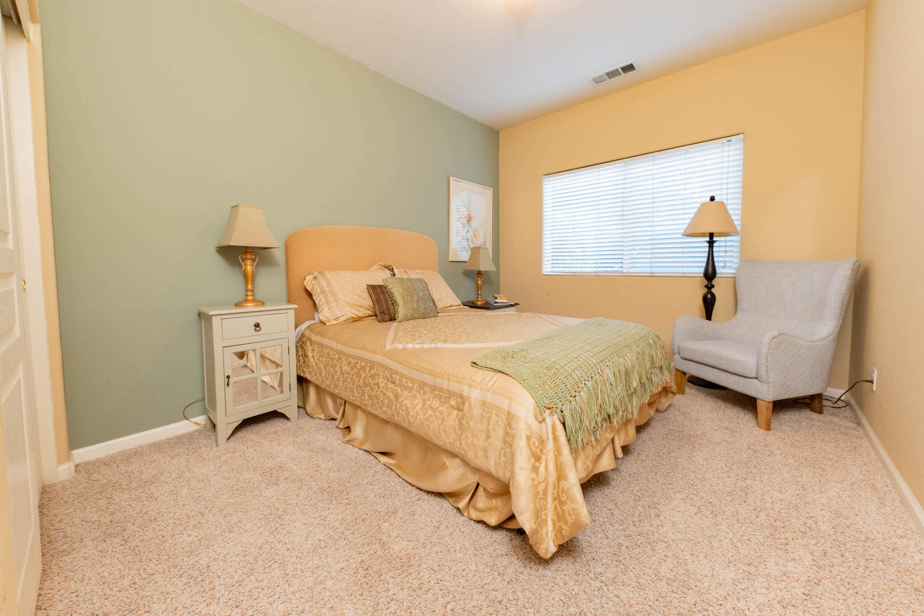 1405 Cortese St, Tulare, CA 93274